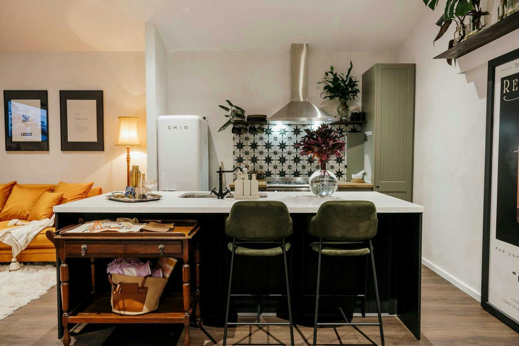 Open plan kitchen and lounge area