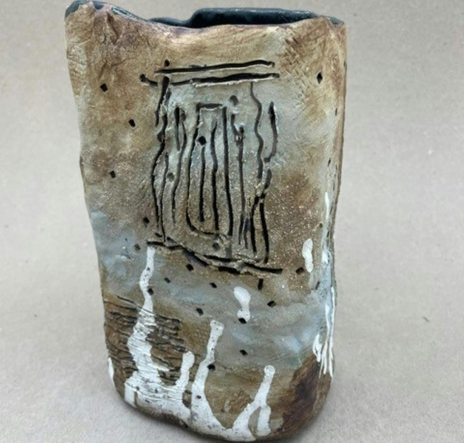 Pottery By Ian Hodge
