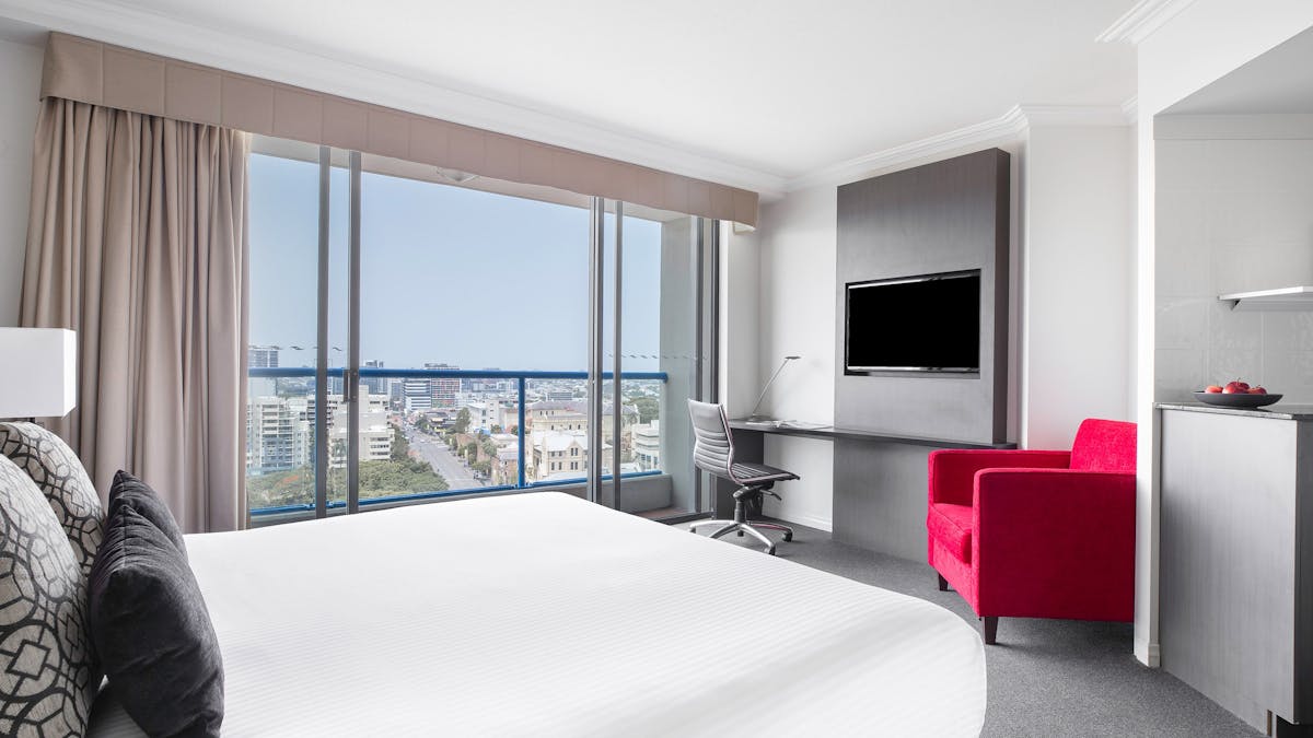 Mantra on Queen - Hotel Room