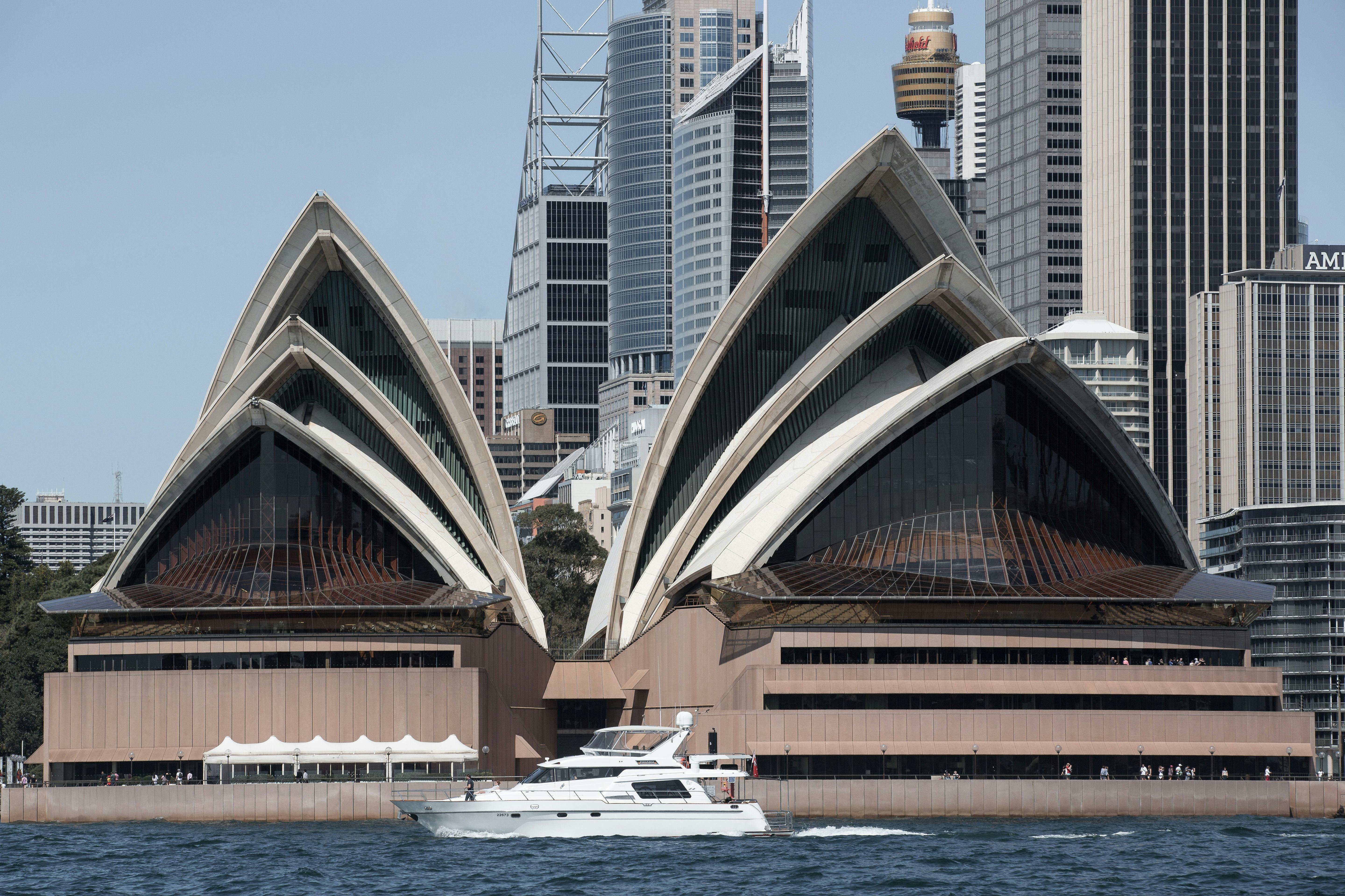 boat and sydney opera house