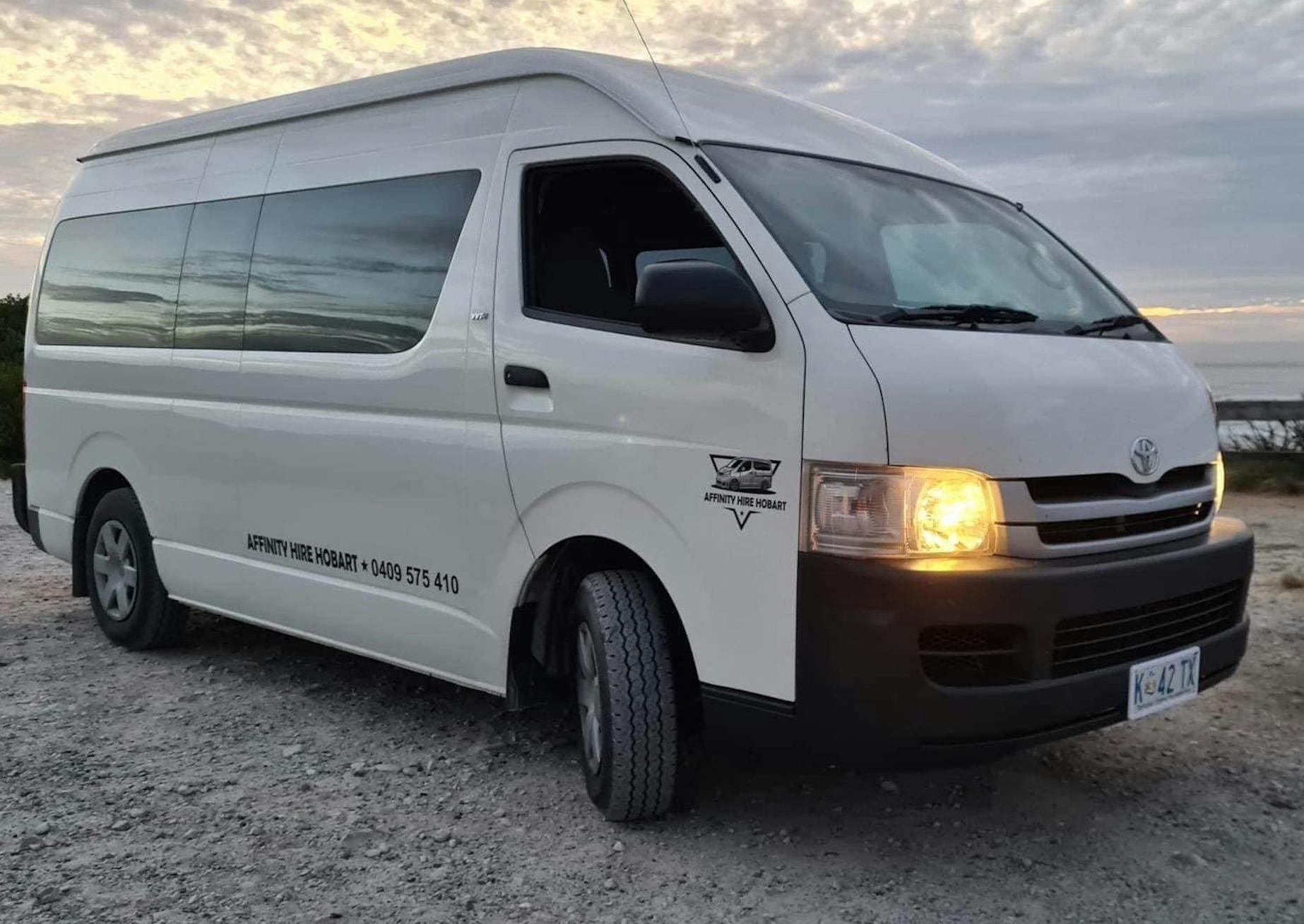 OPTION 3 - TOYTA HIACE COMMUTER 12 SEATER