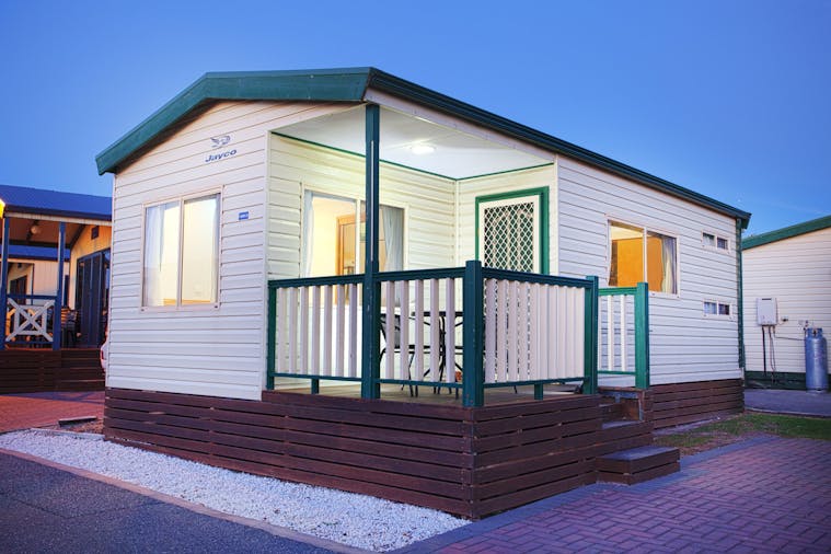 Standard 2 Bedroom Cabin Sleeps 6 Pet Friendly