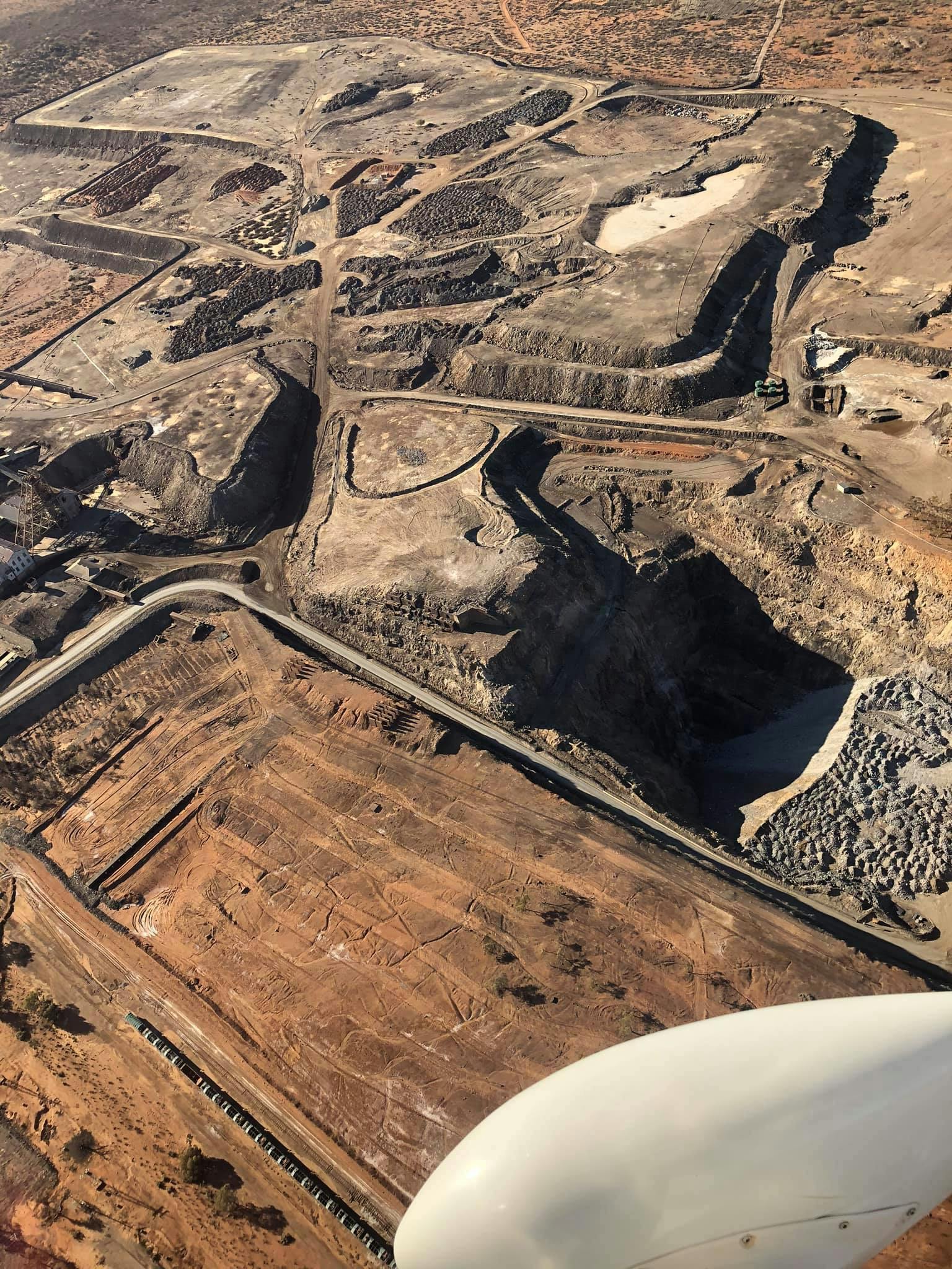 Broken Hill mines from above