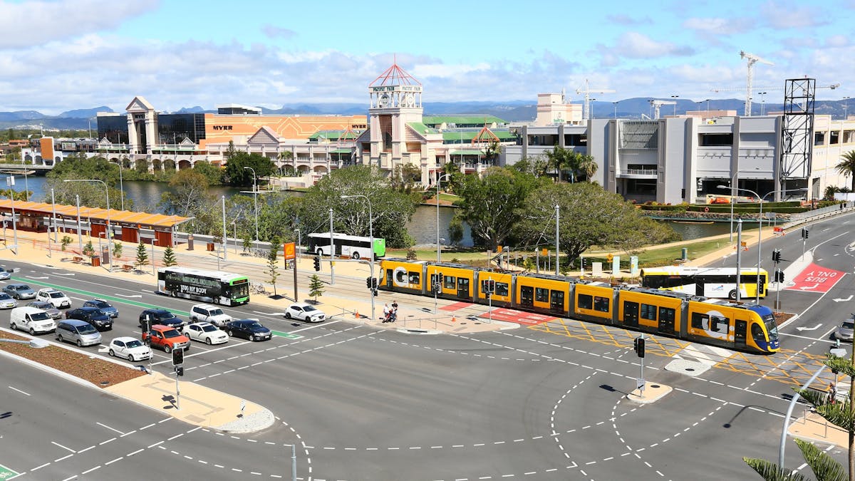 Neptune Resort only 5 mins to the  beaches, Surf Club, Kurrawa Park, Star Casino and more