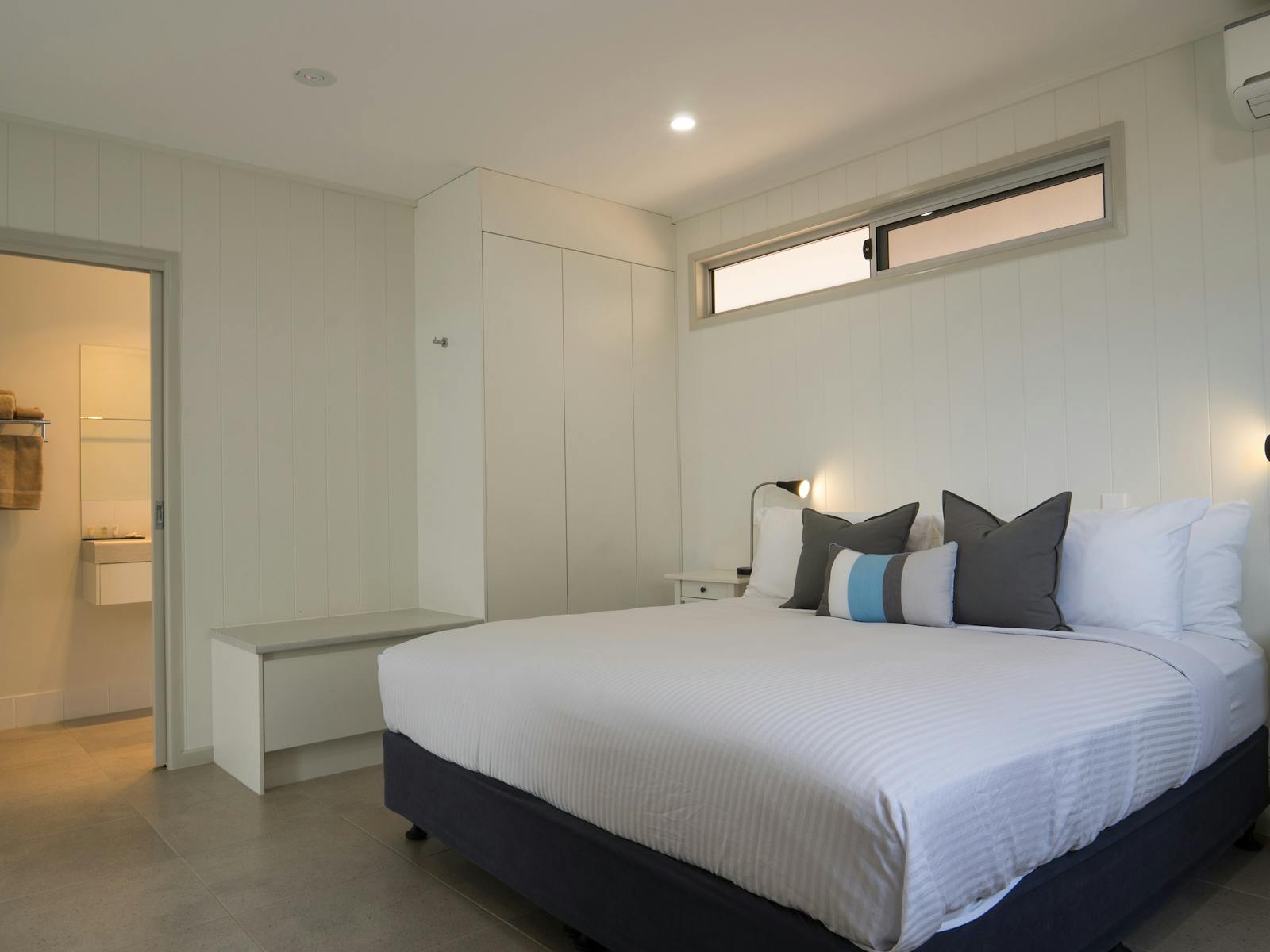 Each Outback Family Suite includes One king bed and two x-long single beds.