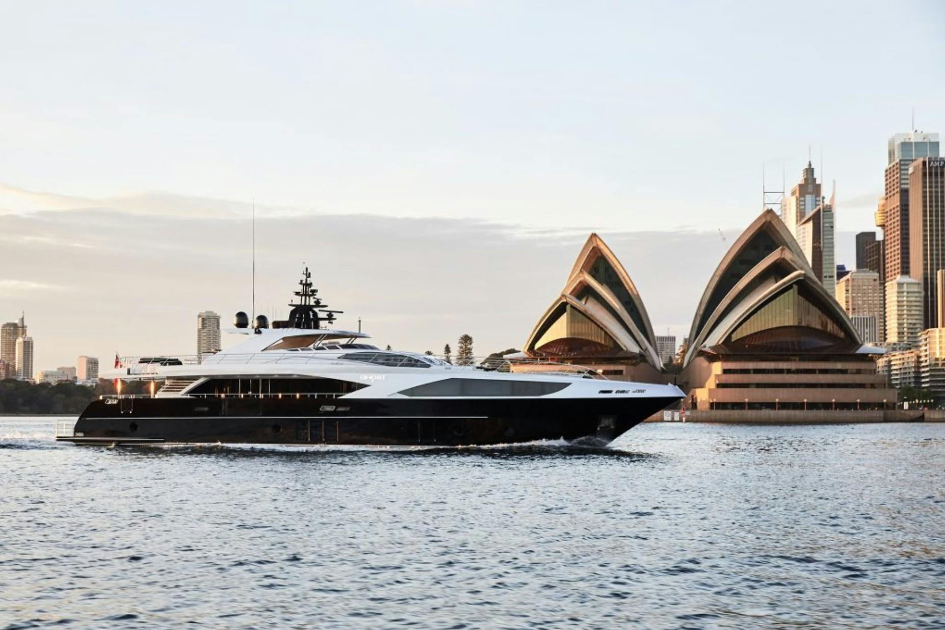 Sydney Yacht Club Luxury Boat Hire
