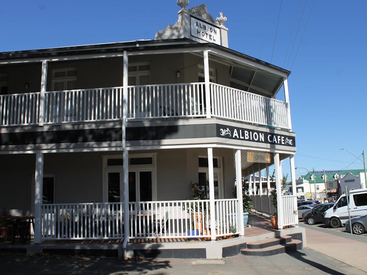 Albion Cafe