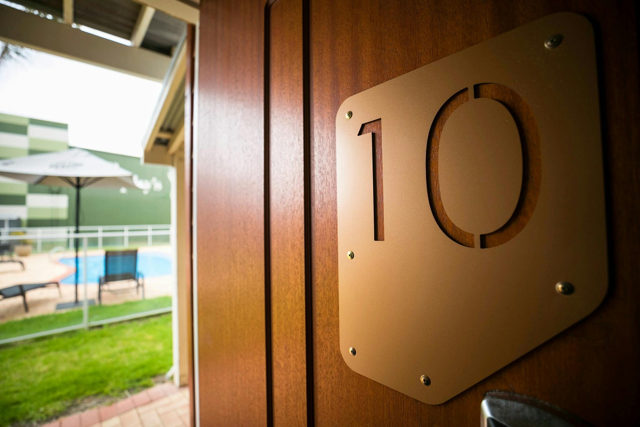 One Bedroom Apartment - King and Single