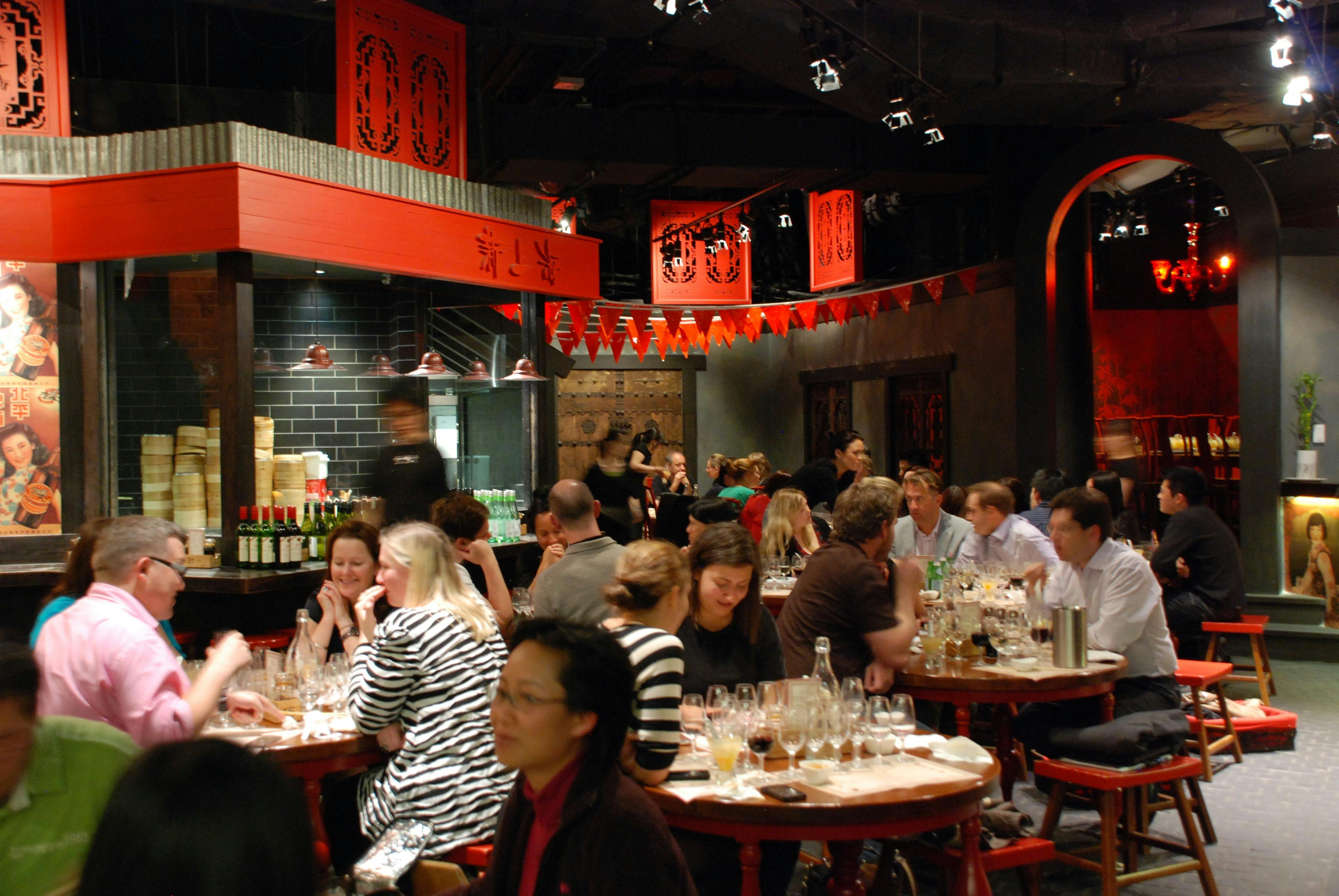 New Shanghai Restaurant Interior