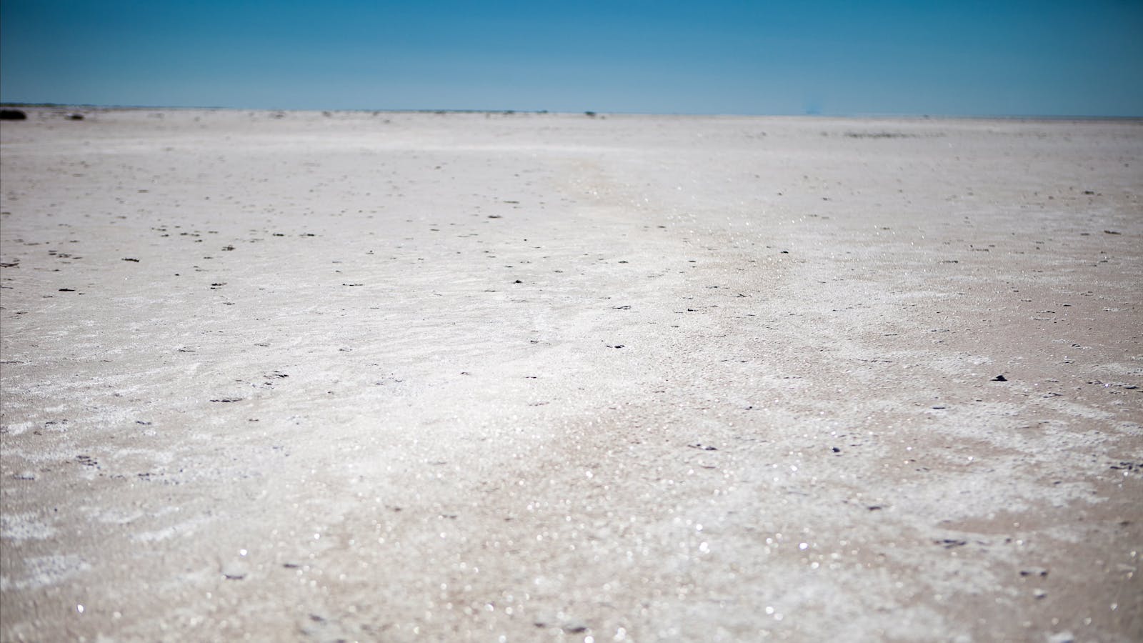 Kati Thanda-Lake Eyre National Park
