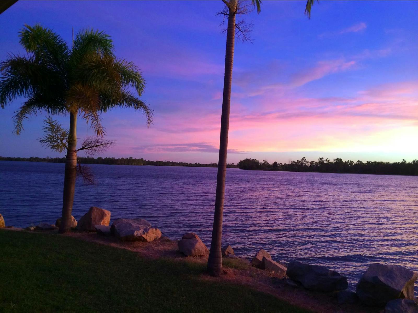 Purple sunrise over Theresa Creek Dam