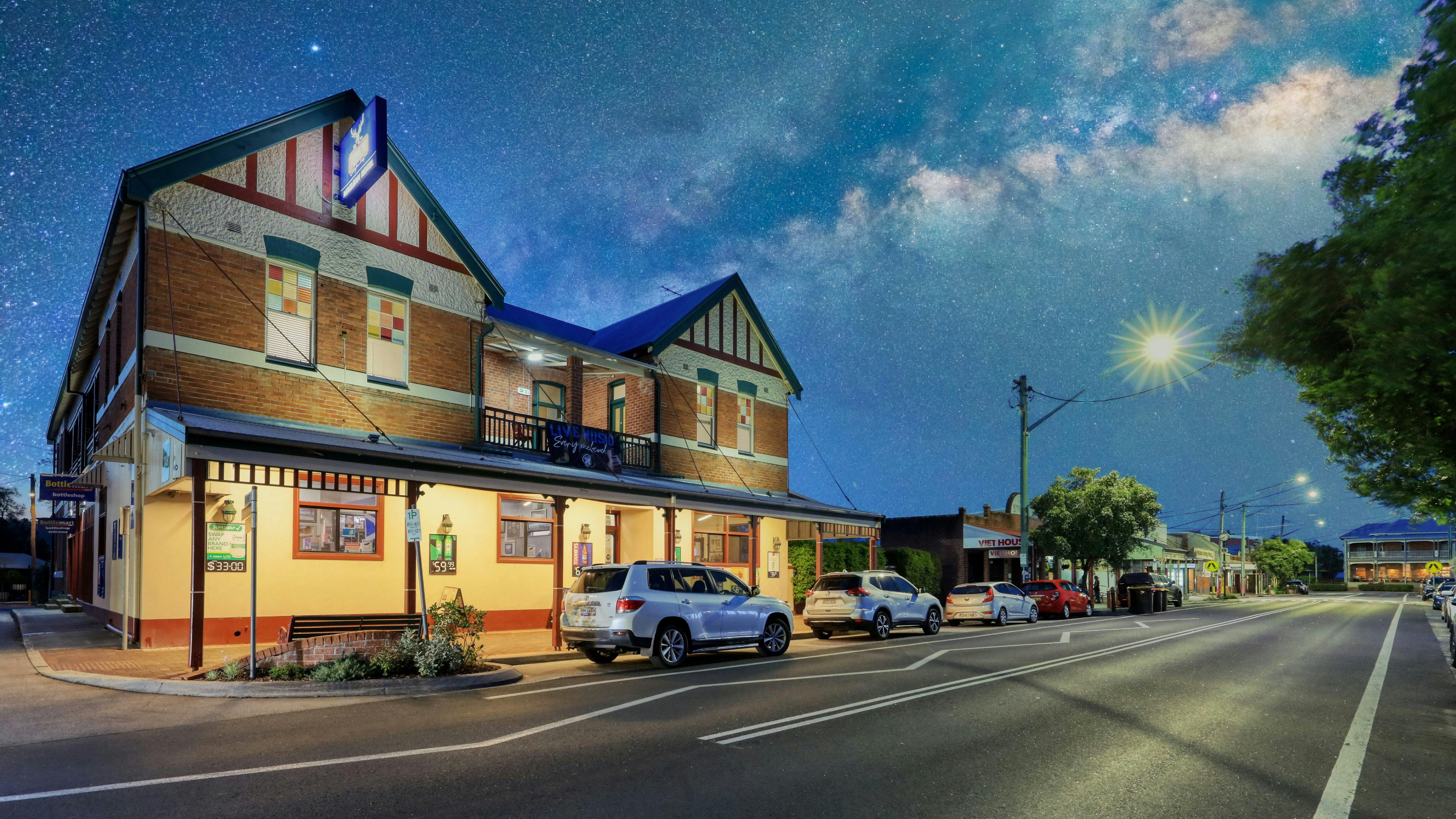 Maclean hotel street view