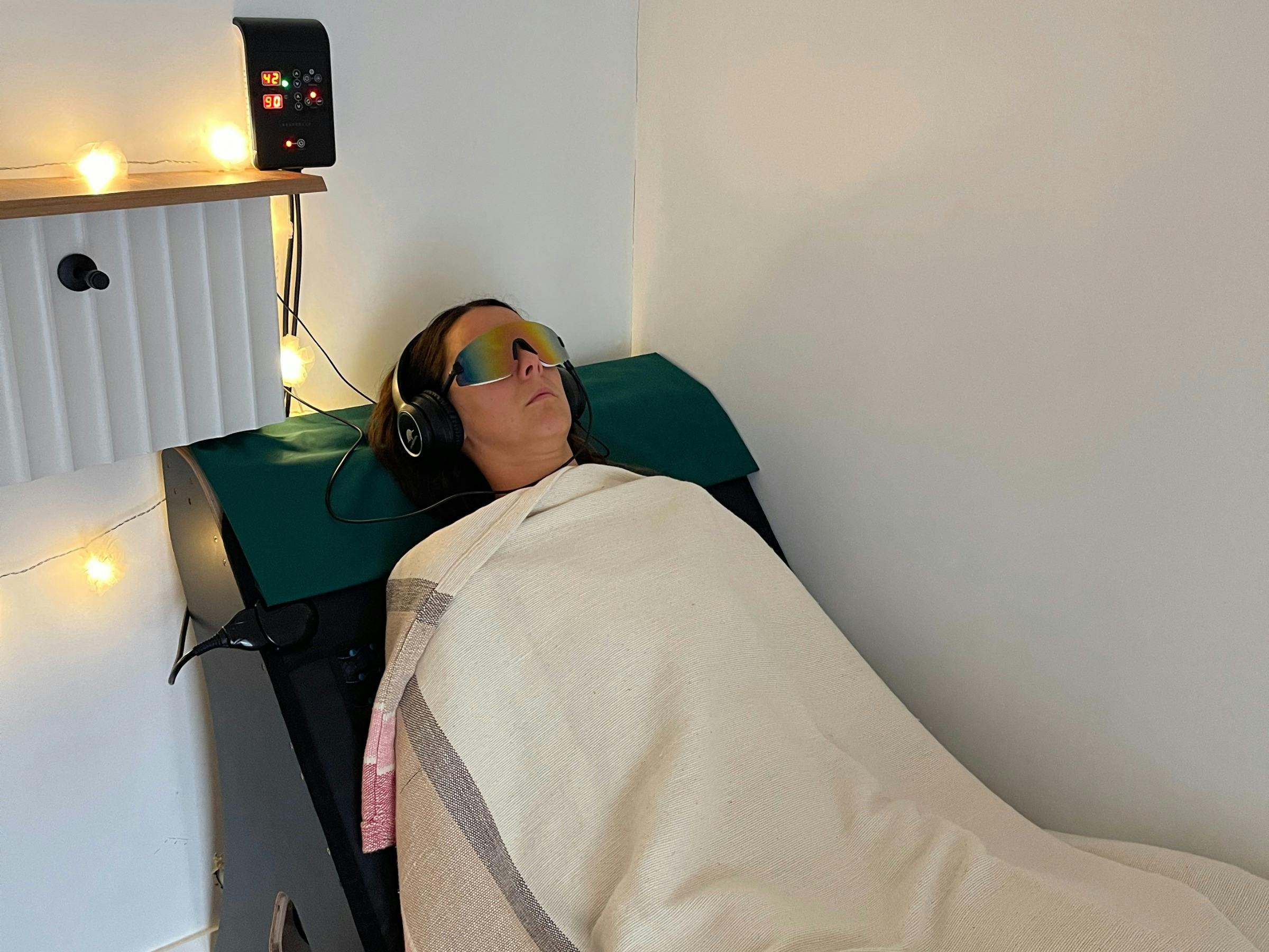 PEMF & Brainwave Entrainment for 1 - private session
