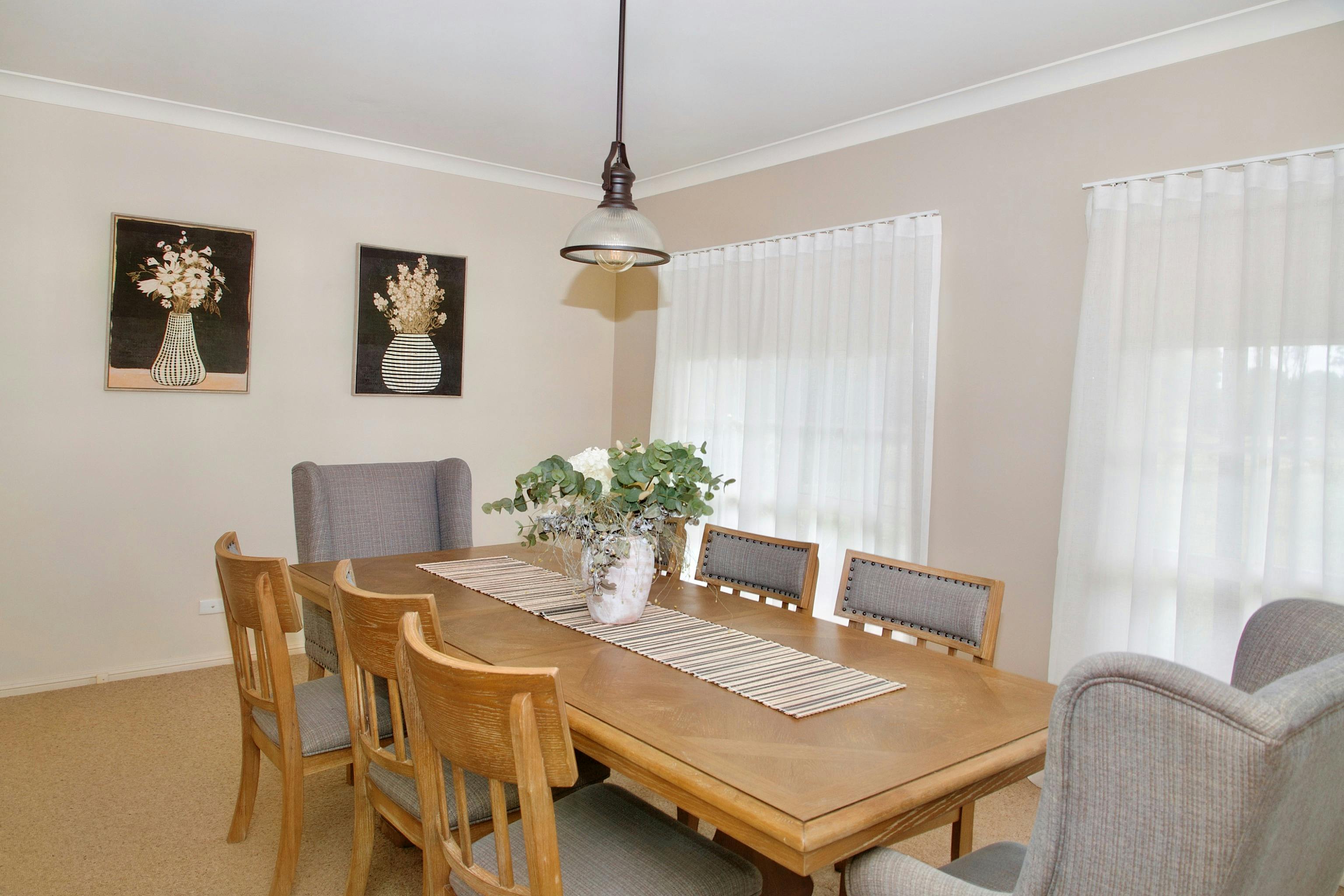 ダイニングルーム、マリーゴールドコテージブルーマウンテンズ