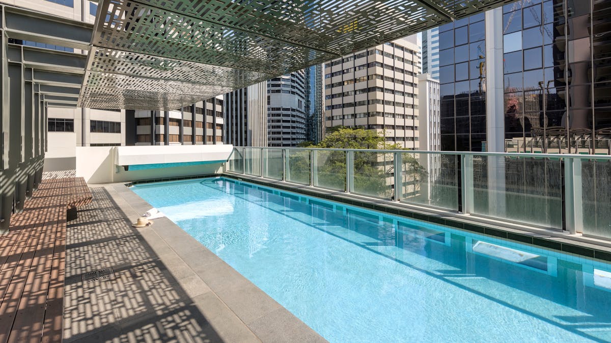 Oaks Brisbane Aurora Suites_Swimming Pool_2