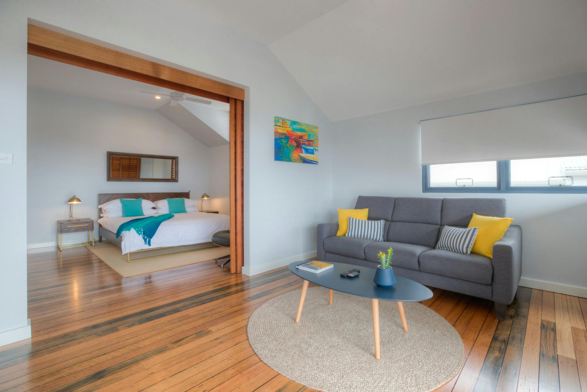 King bedroom with private living room, jazzuci and large balcony