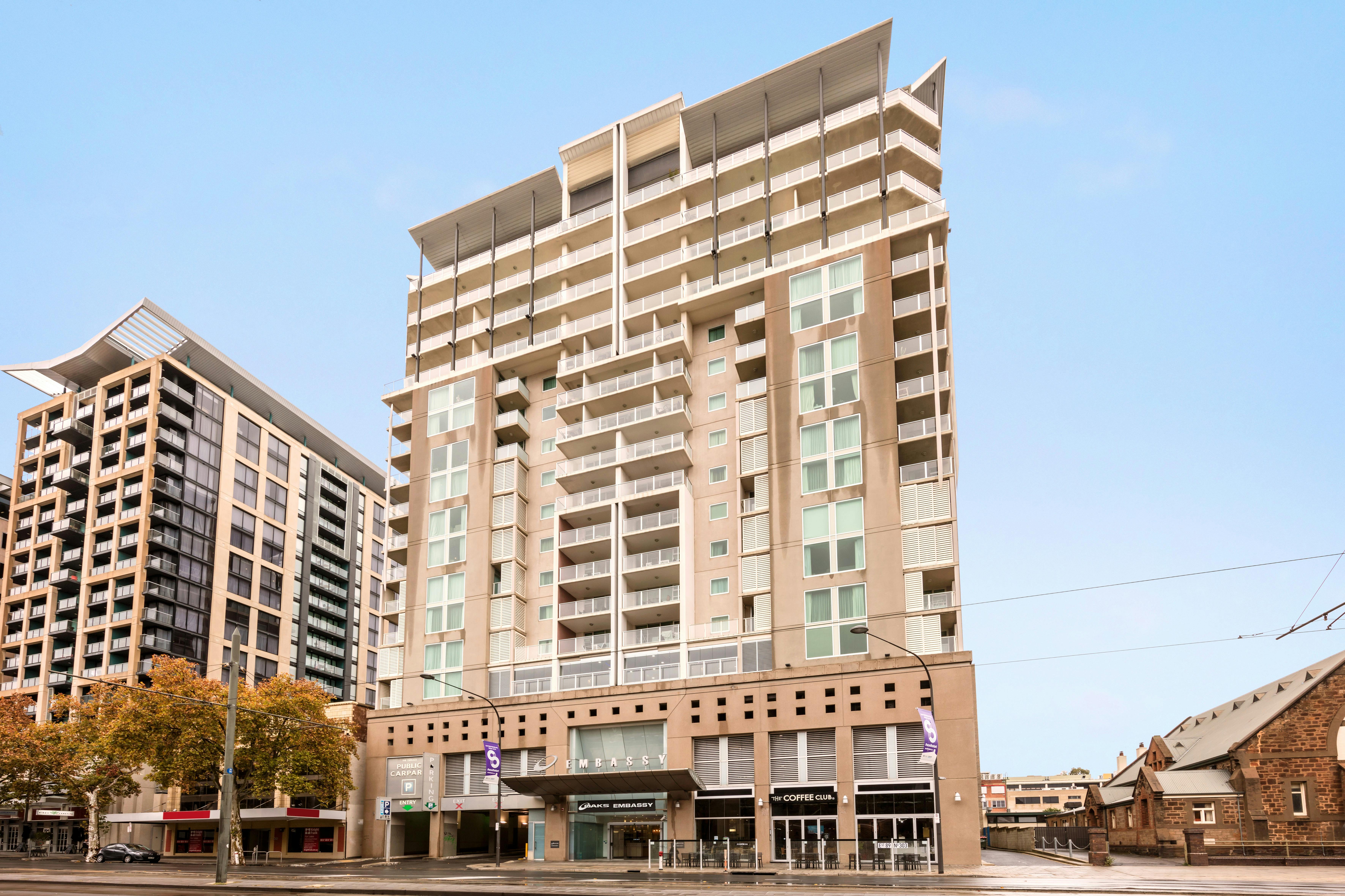 Save 30%* Off at Oaks Adelaide Embassy Suites