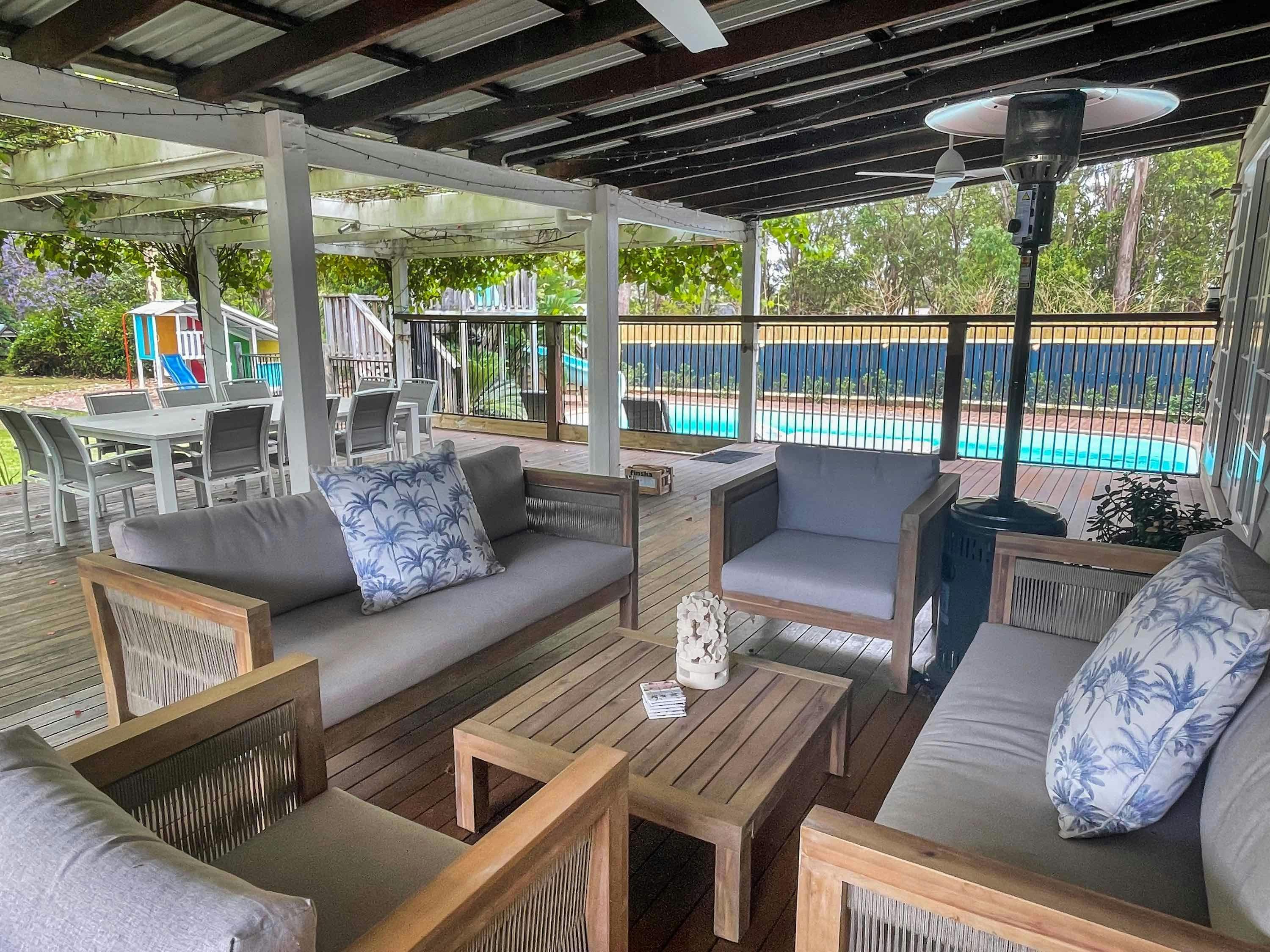 지붕이 있는 야외 공간