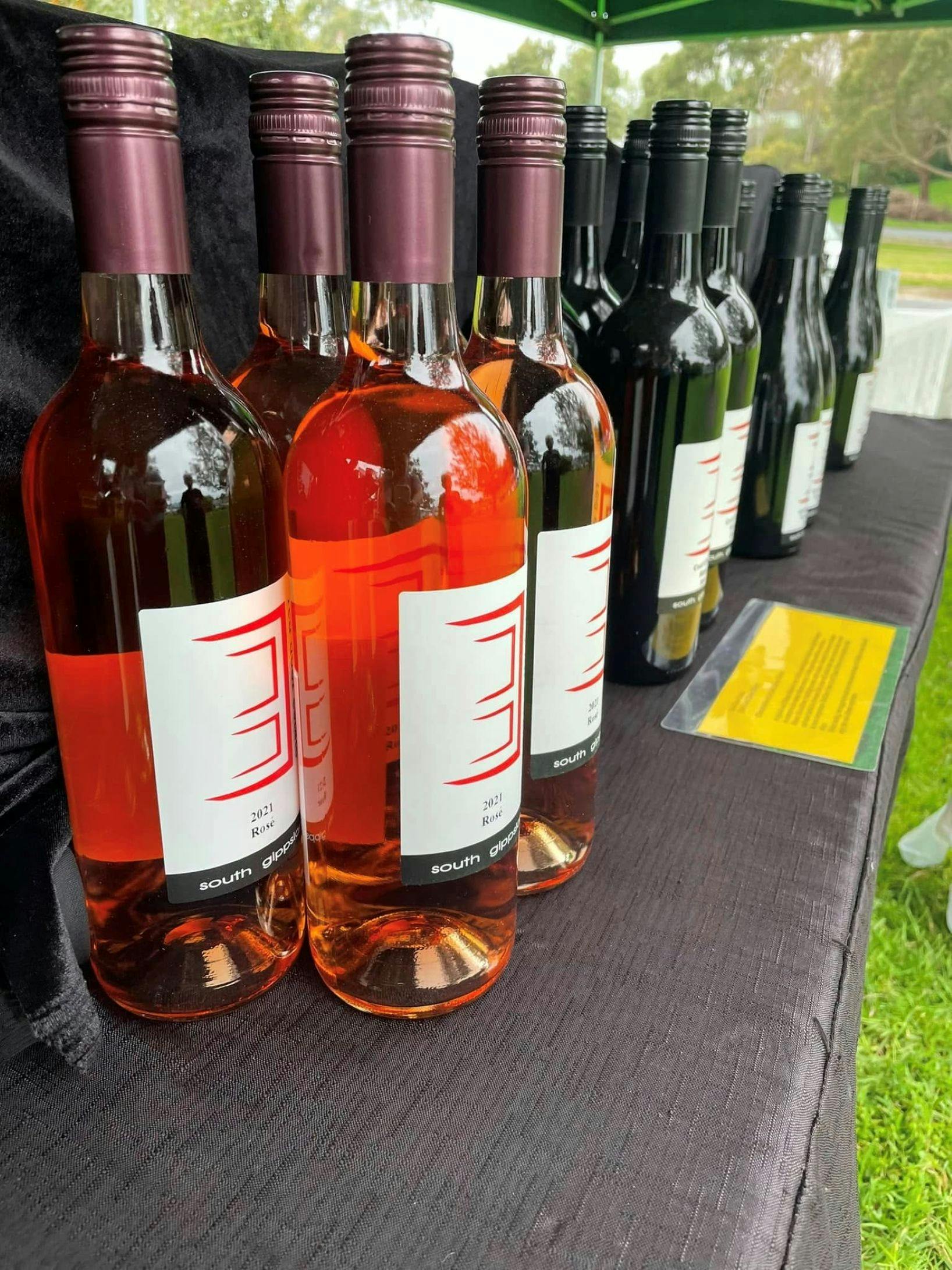 Prom Country Market - local wines