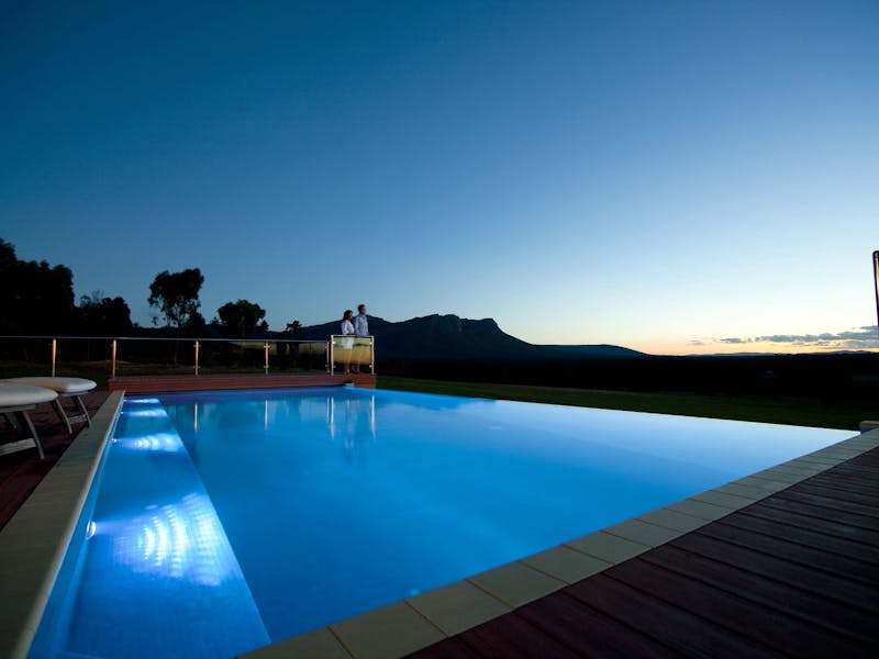 Meringa Springs Small Luxury Lodge, Restaurant and Bar