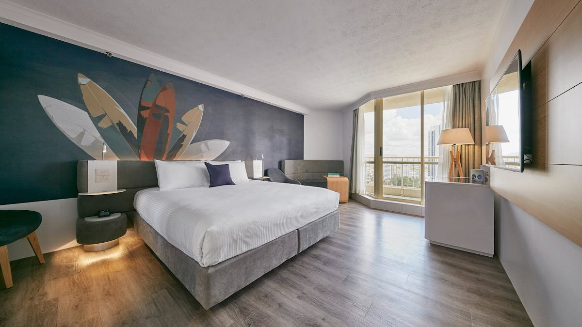 Deluxe King Room