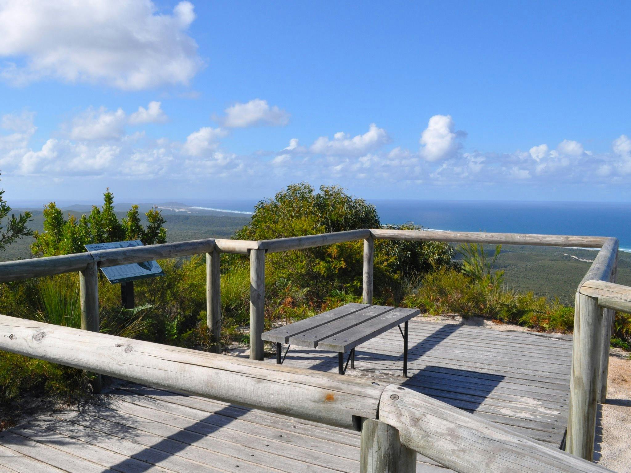 Timber viewing deck, seat and ocean views. Timber viewing deck, seat and ocean views.