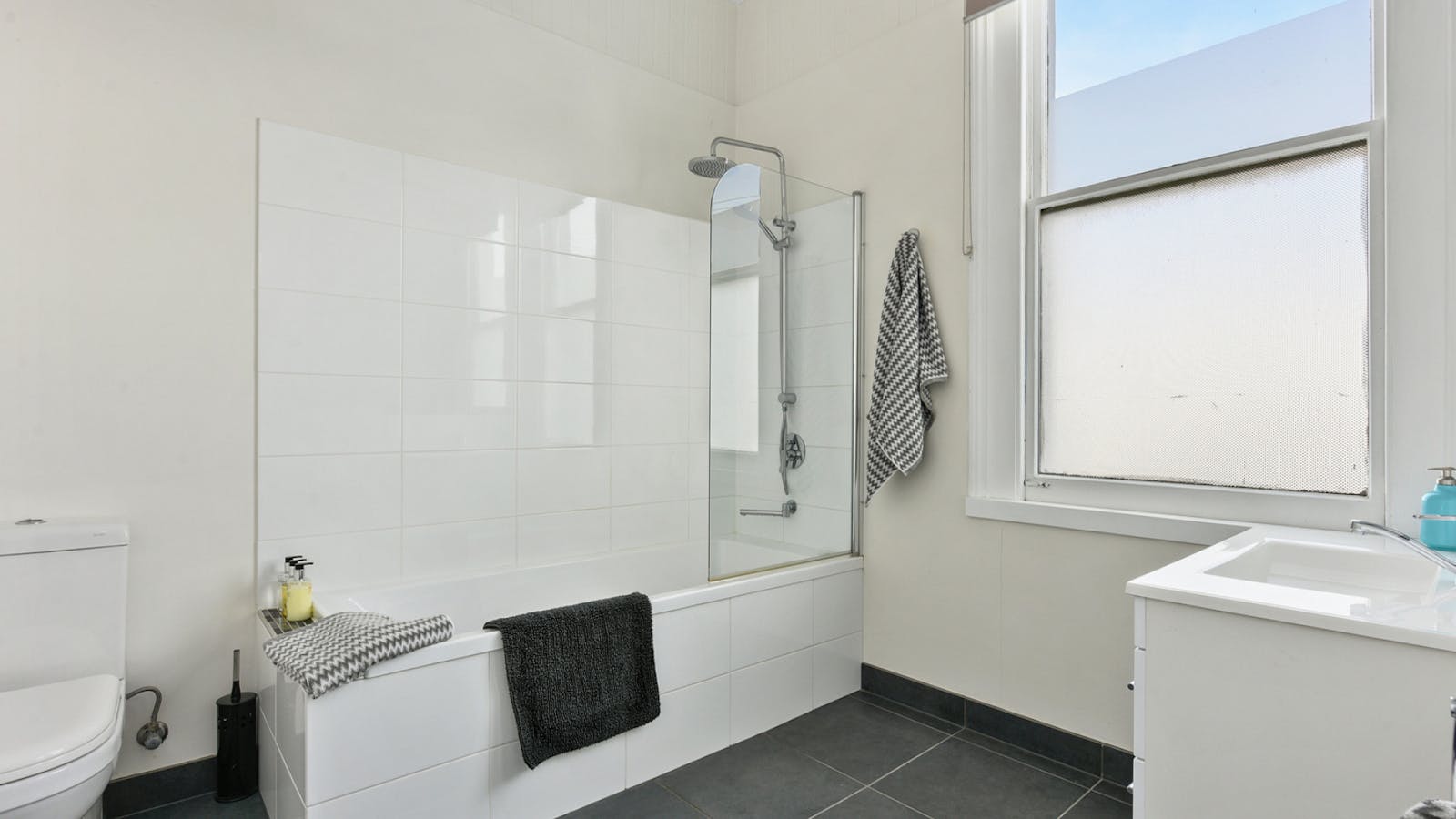 Apartmetn 4 Bathroom