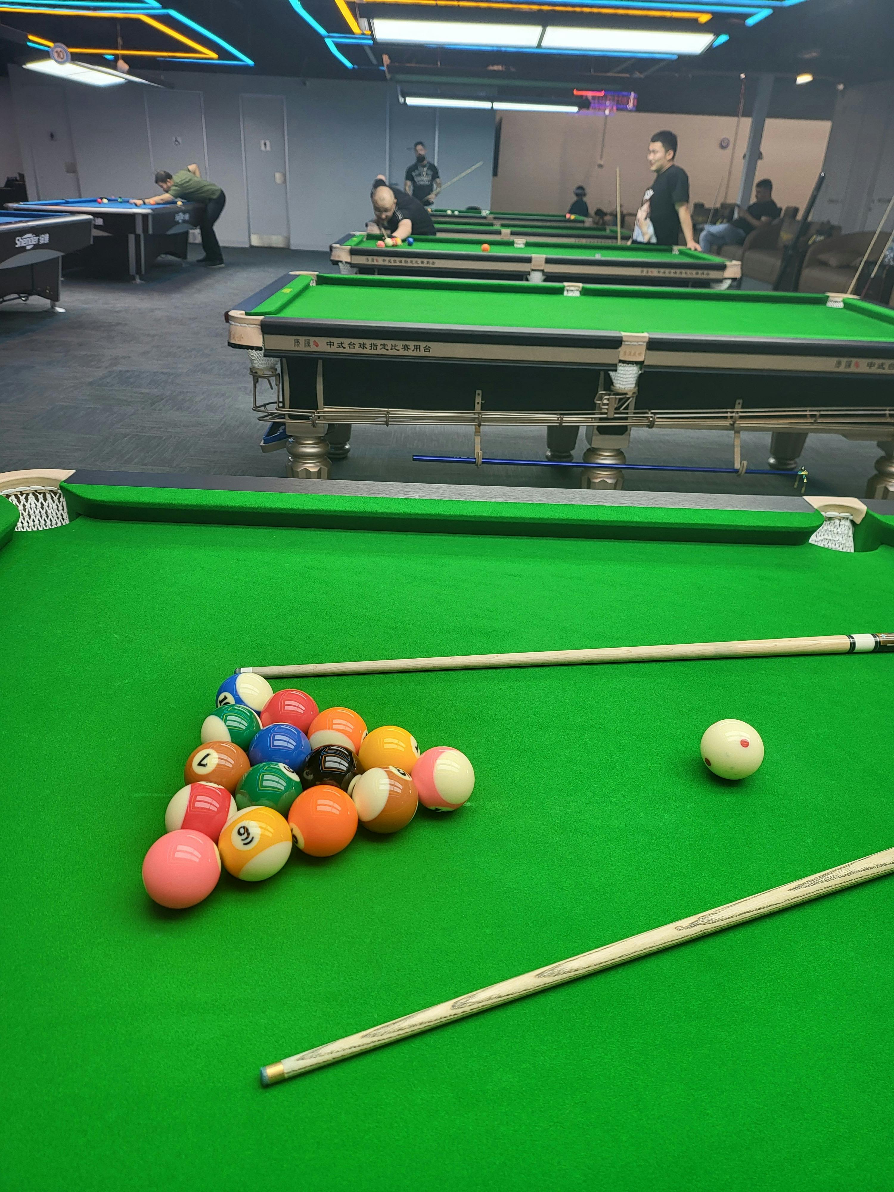 HeyCan Pool & Billiards Hall