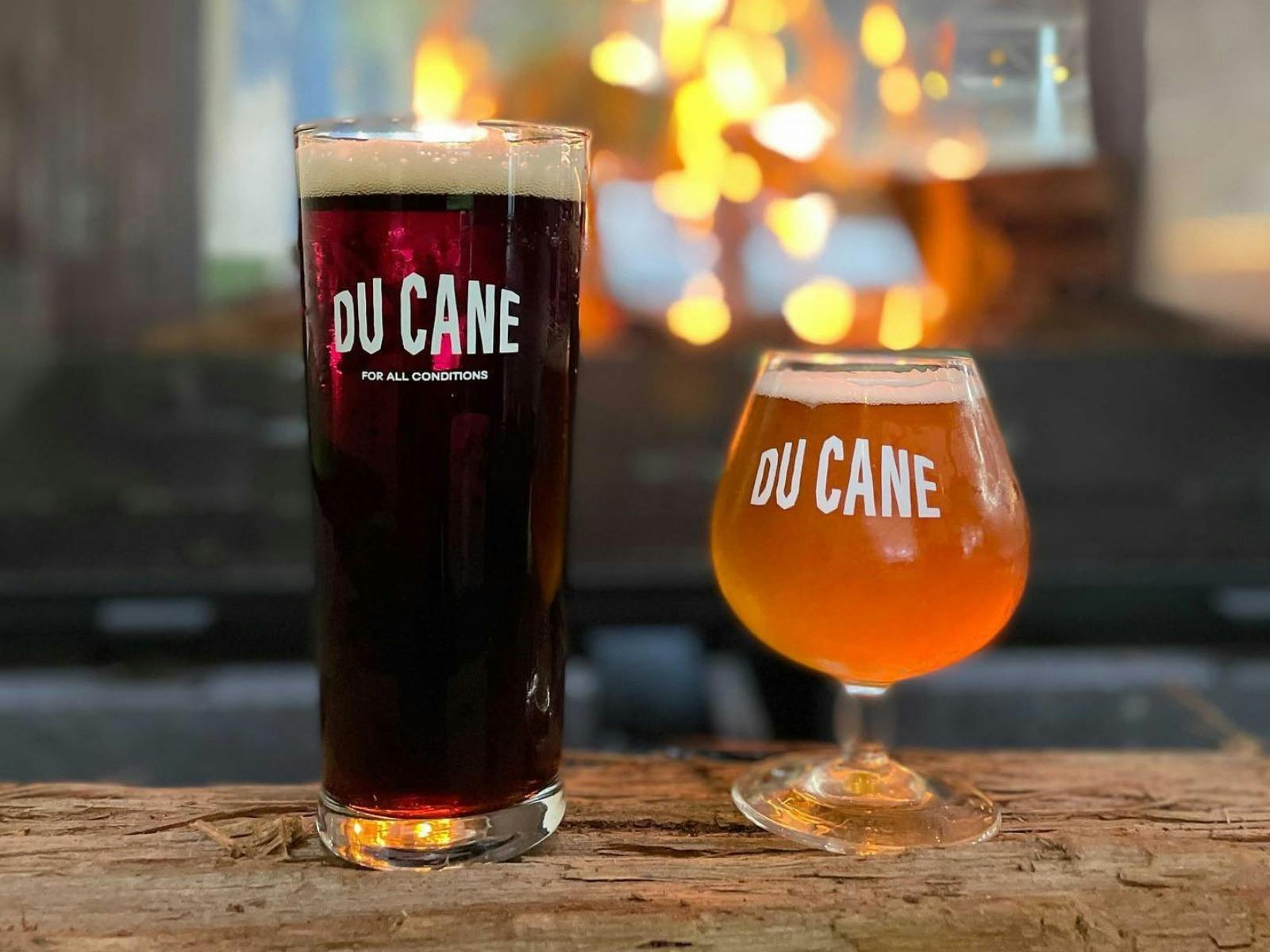 A schooner and a pot of Du Cane beer