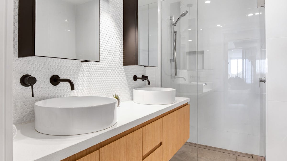 Ensuite bathroom