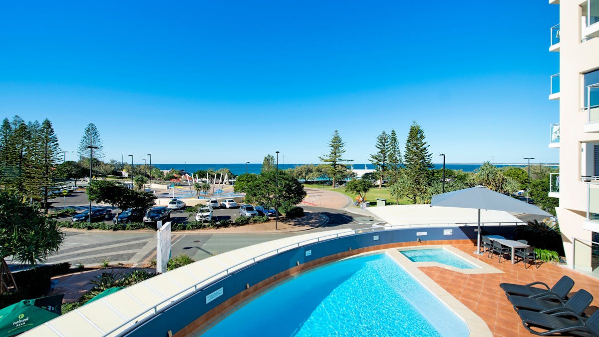 Swimming Pool at ULTIQA Shearwater Resort on Kings Beach Swimming Pool at ULTIQA Shearwater Resort on Kings Beach