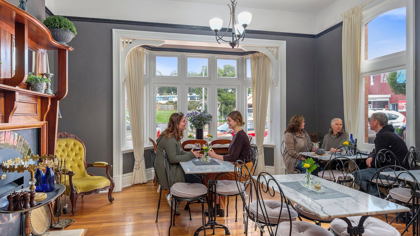 Cygnet Old Bank Conservatory Cafe Tearoom