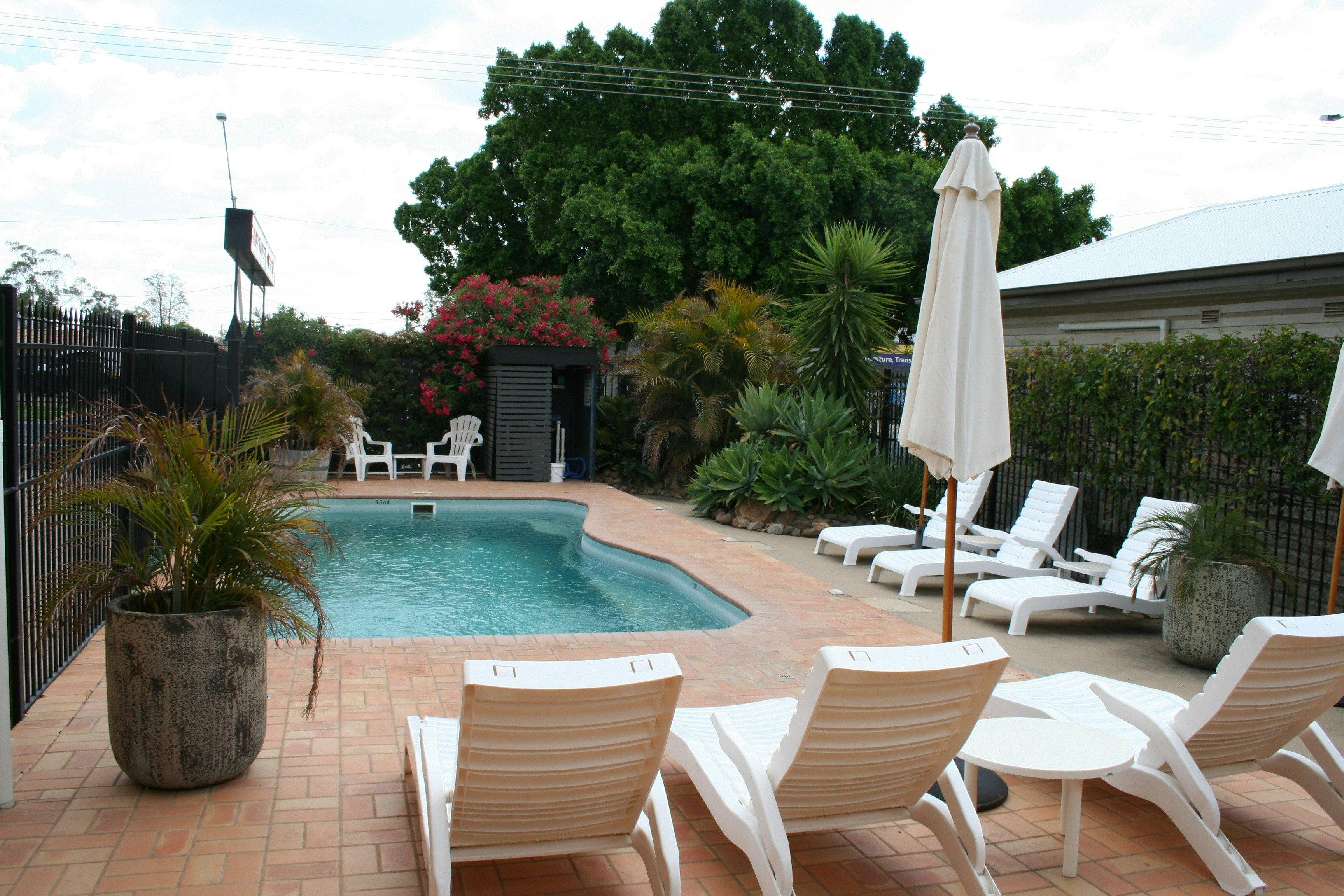 Golden Harvest Motor Inn