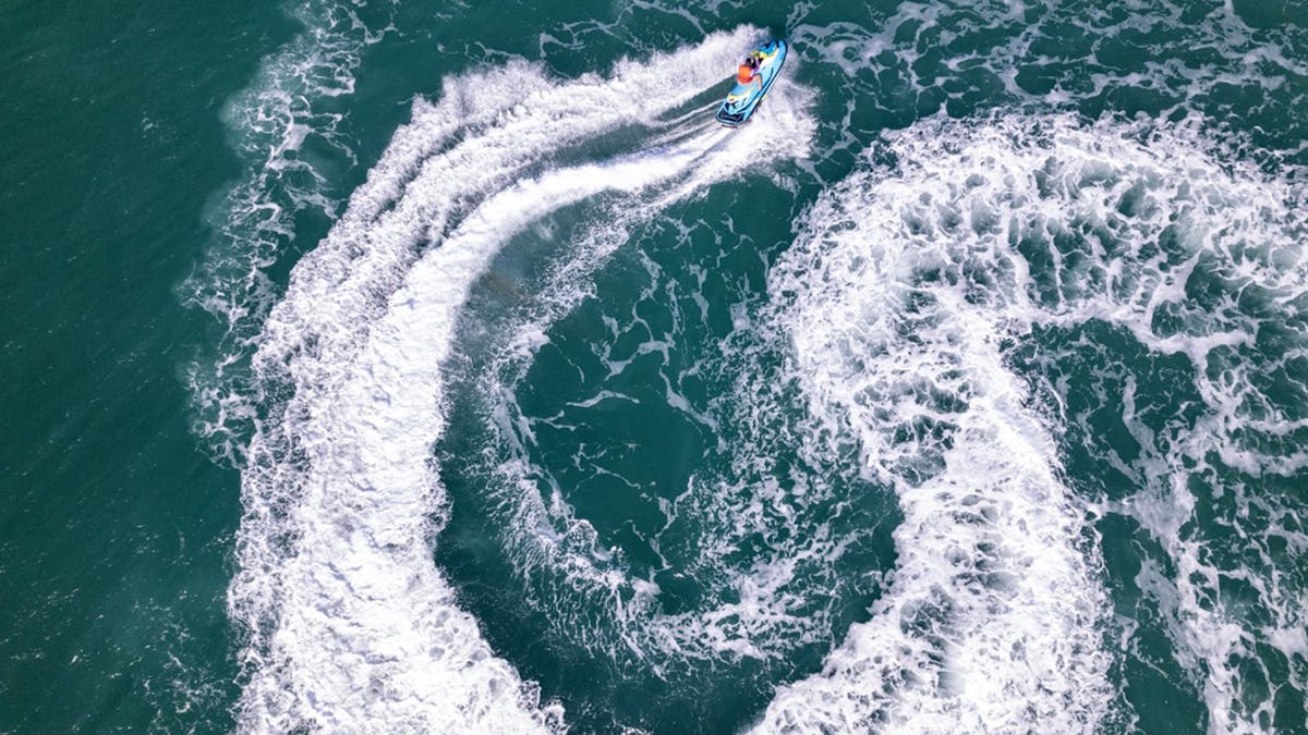 Jetski Hire Magnetic Island, based in Horseshoe Bay, the largest hire area on the East Coast of Aus.