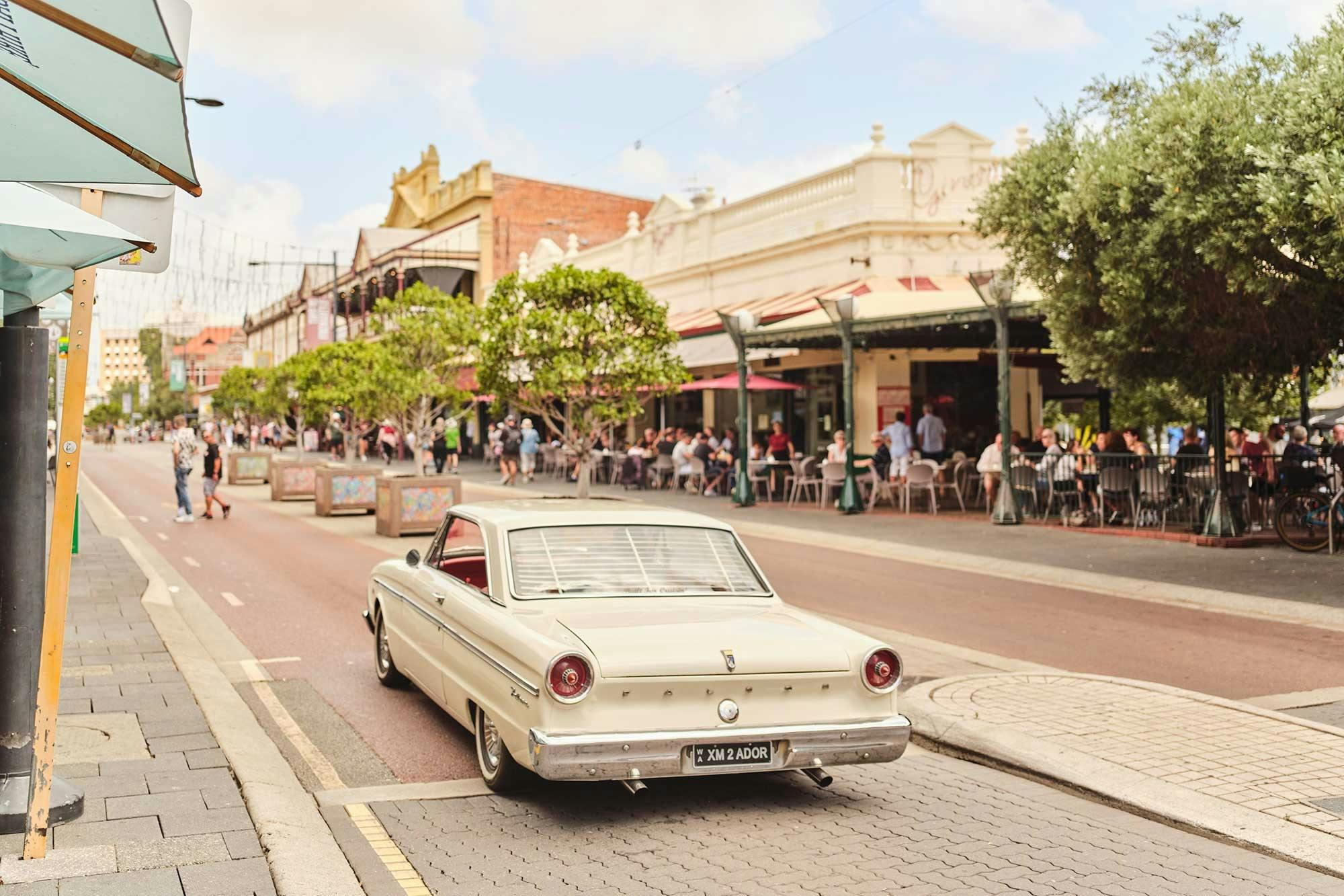 Vintage cars on the Cappucino Strip