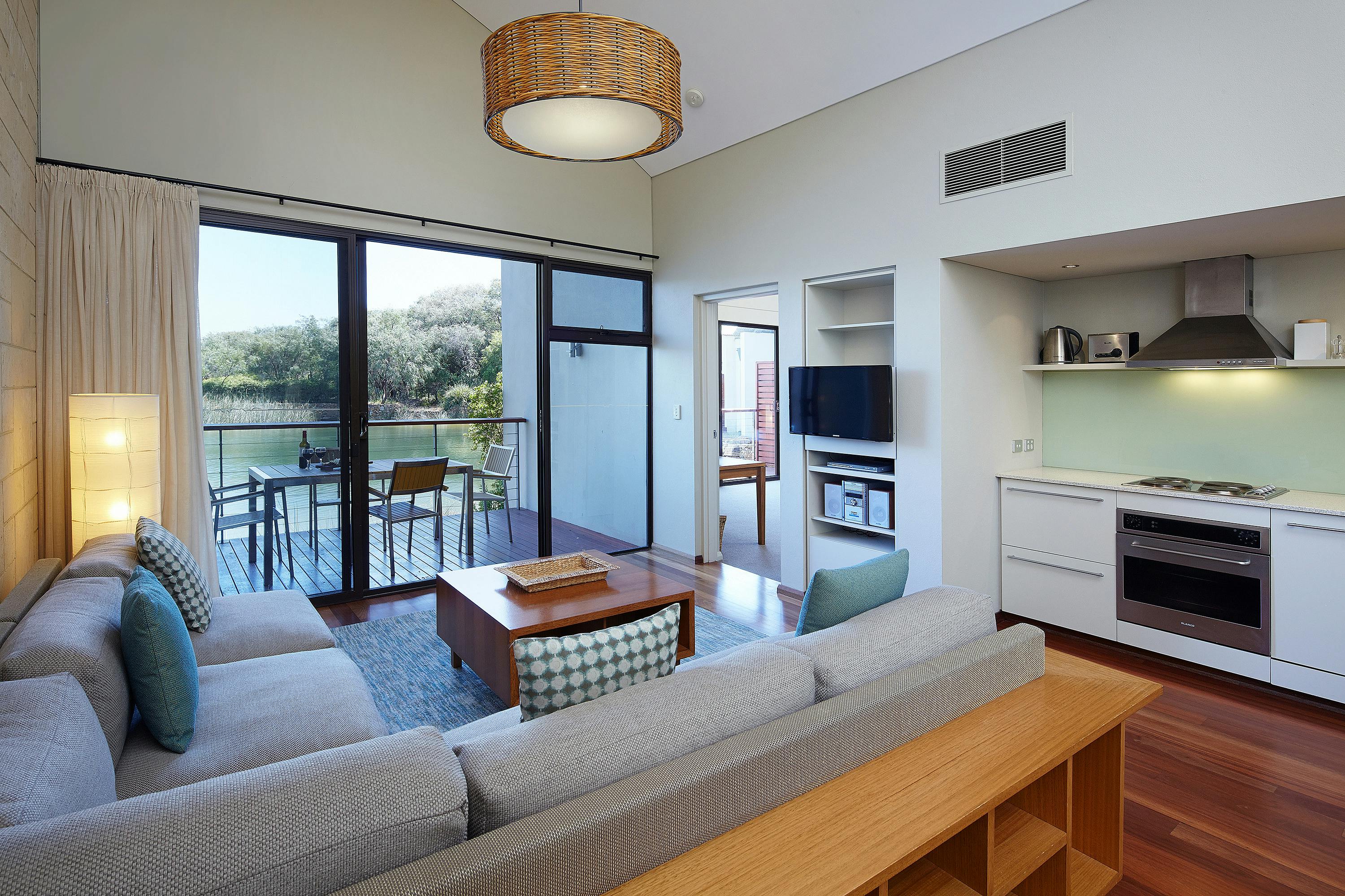 One Bedroom Lake View Villa