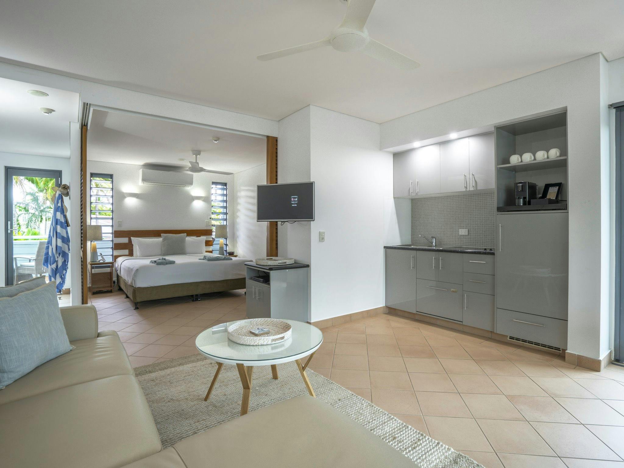 Peninsula Suite - for those who want extra space & privacy Peninsula Suite - for those who want extra space & privacy