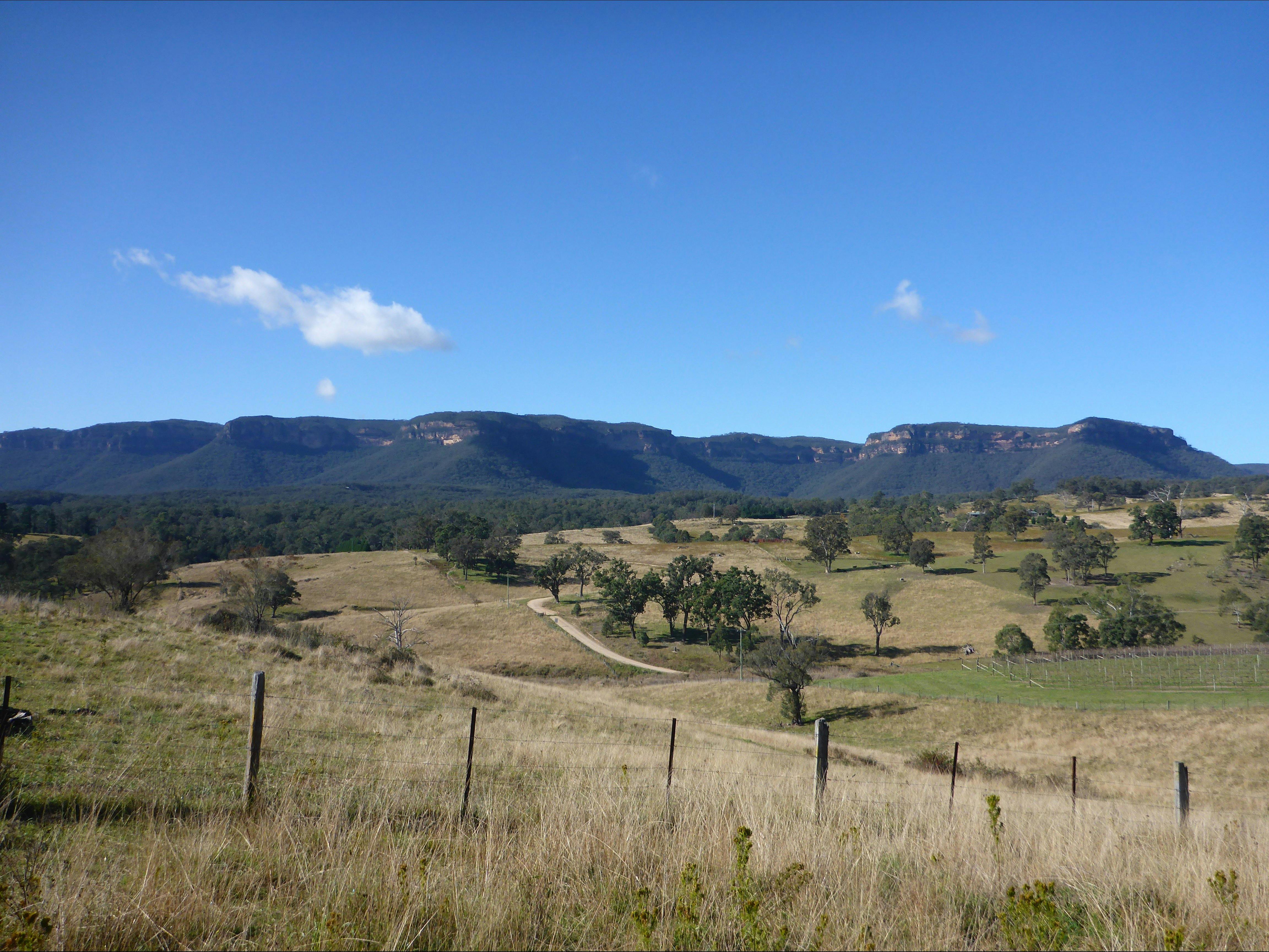 Megalong Valley on the Six Foot Track