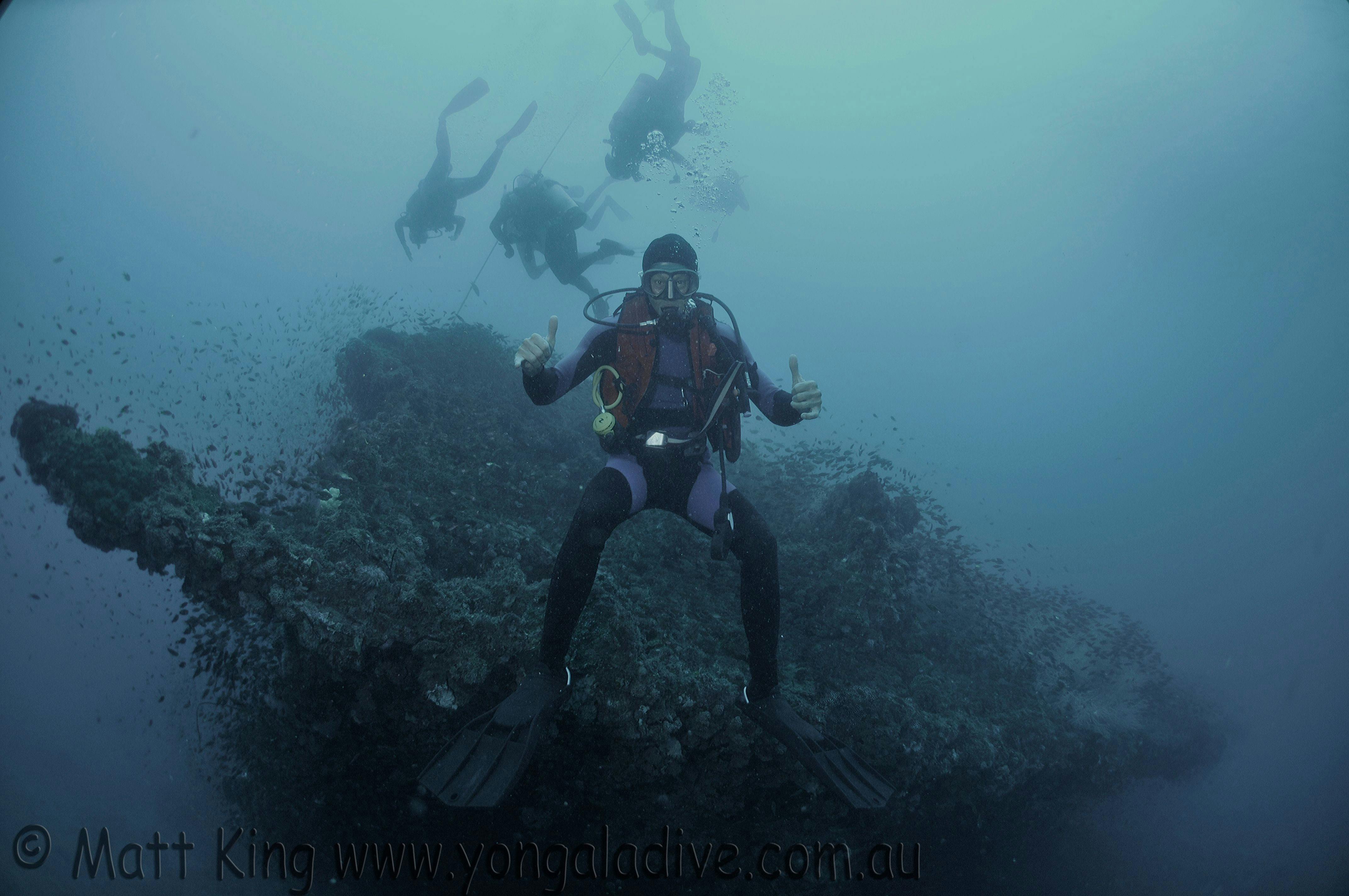 Divers at the SS Yongala