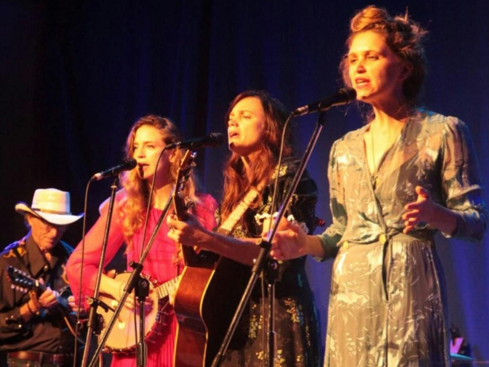 Women of Country – Eltham Hotel