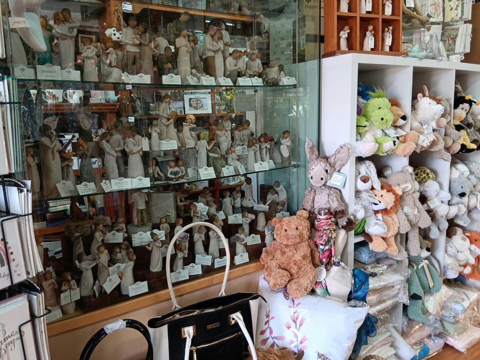 시대를 초월한 보물 선물 및 장식