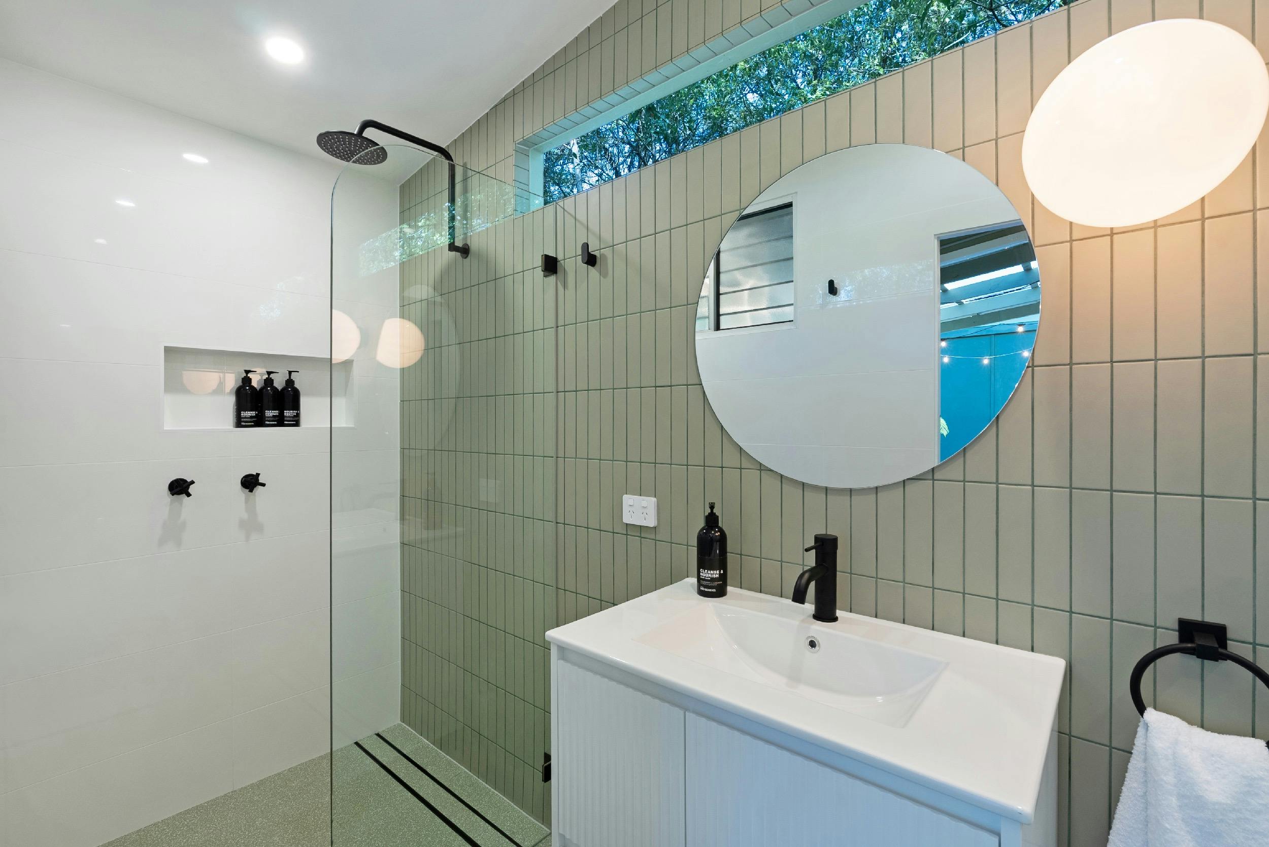 Olive, Photographer Russell Quinn