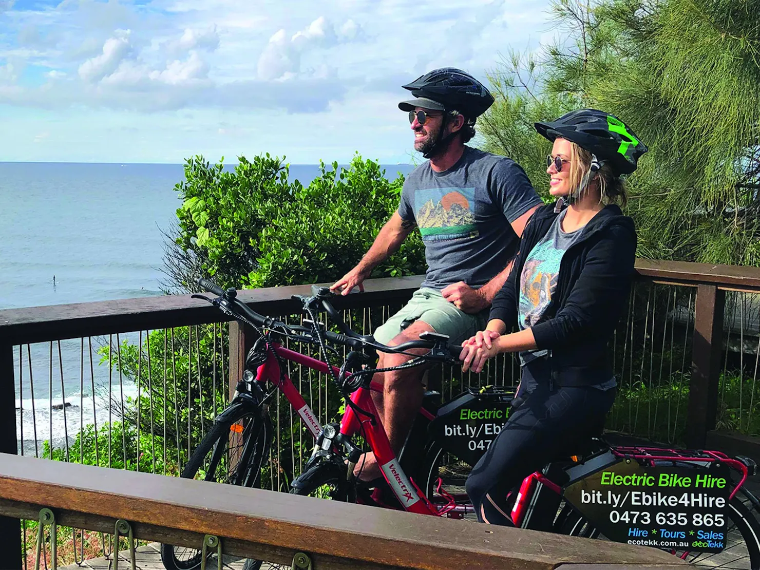 Moffat Beach Lookout smiles