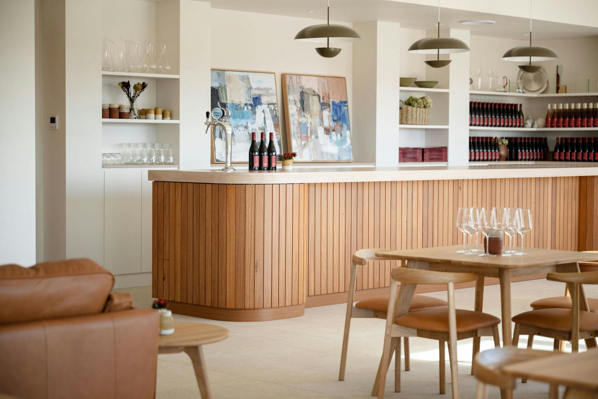 카노볼라스 와인 셀러 도어 벤치