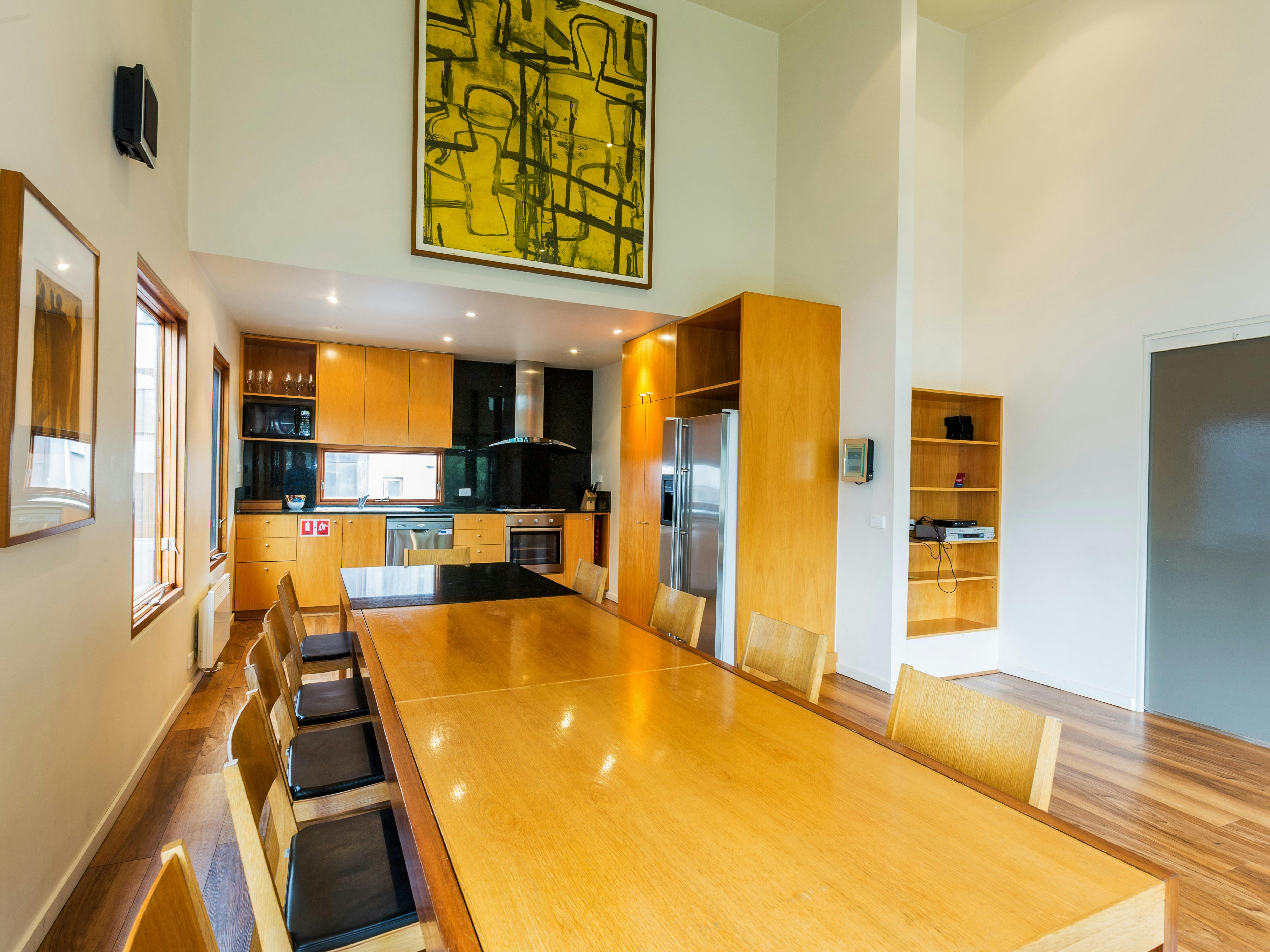 Kitchen / Dining area