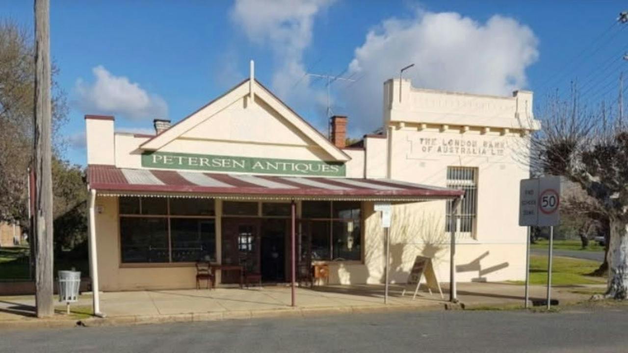 Petersen Antiques
