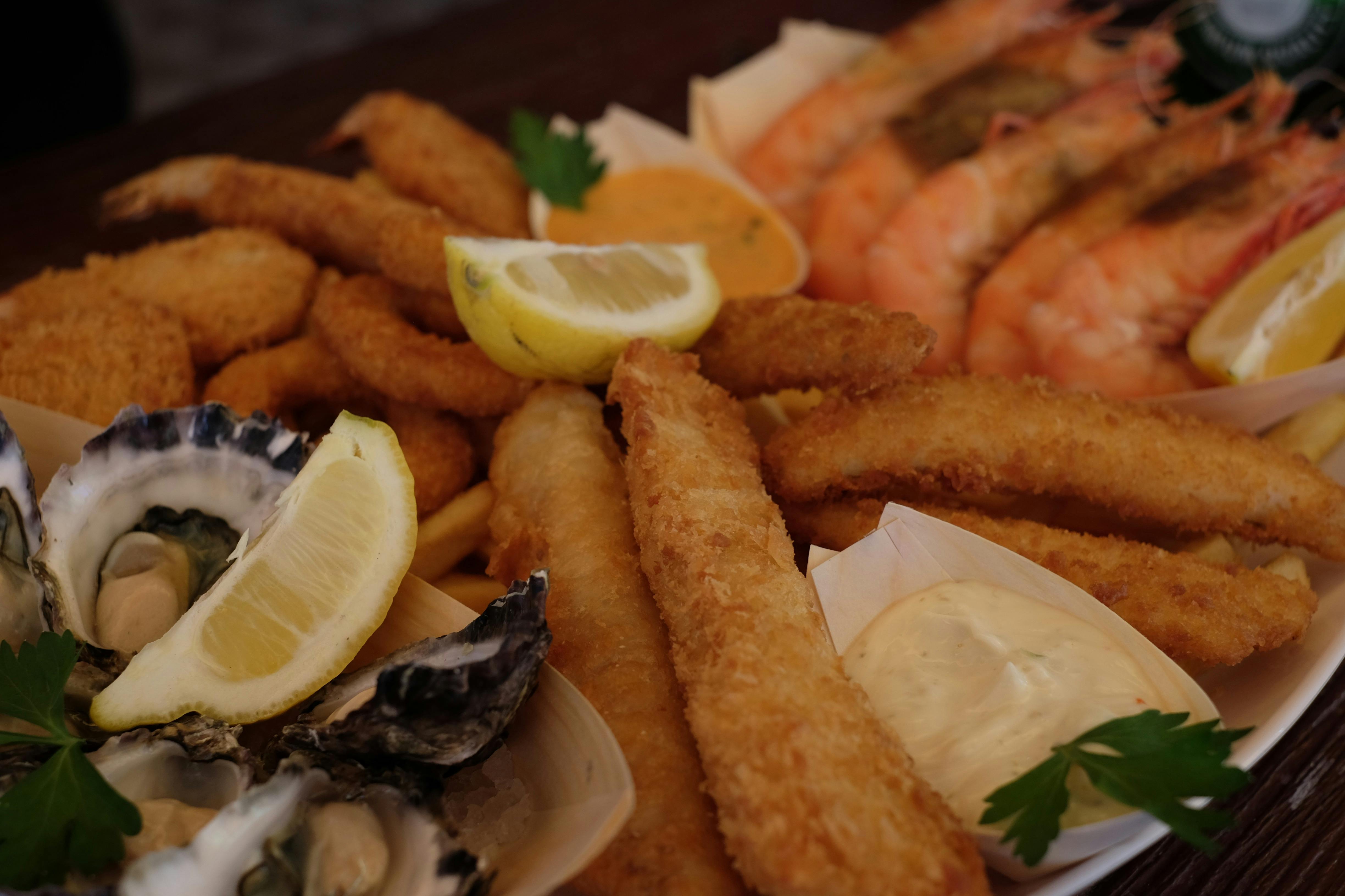 Tangalooma Southern Safari Tour - Lunch at Gutter Bar