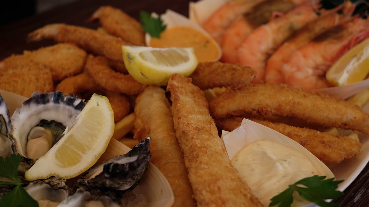 Tangalooma Southern Safari Tour - Lunch at Gutter Bar