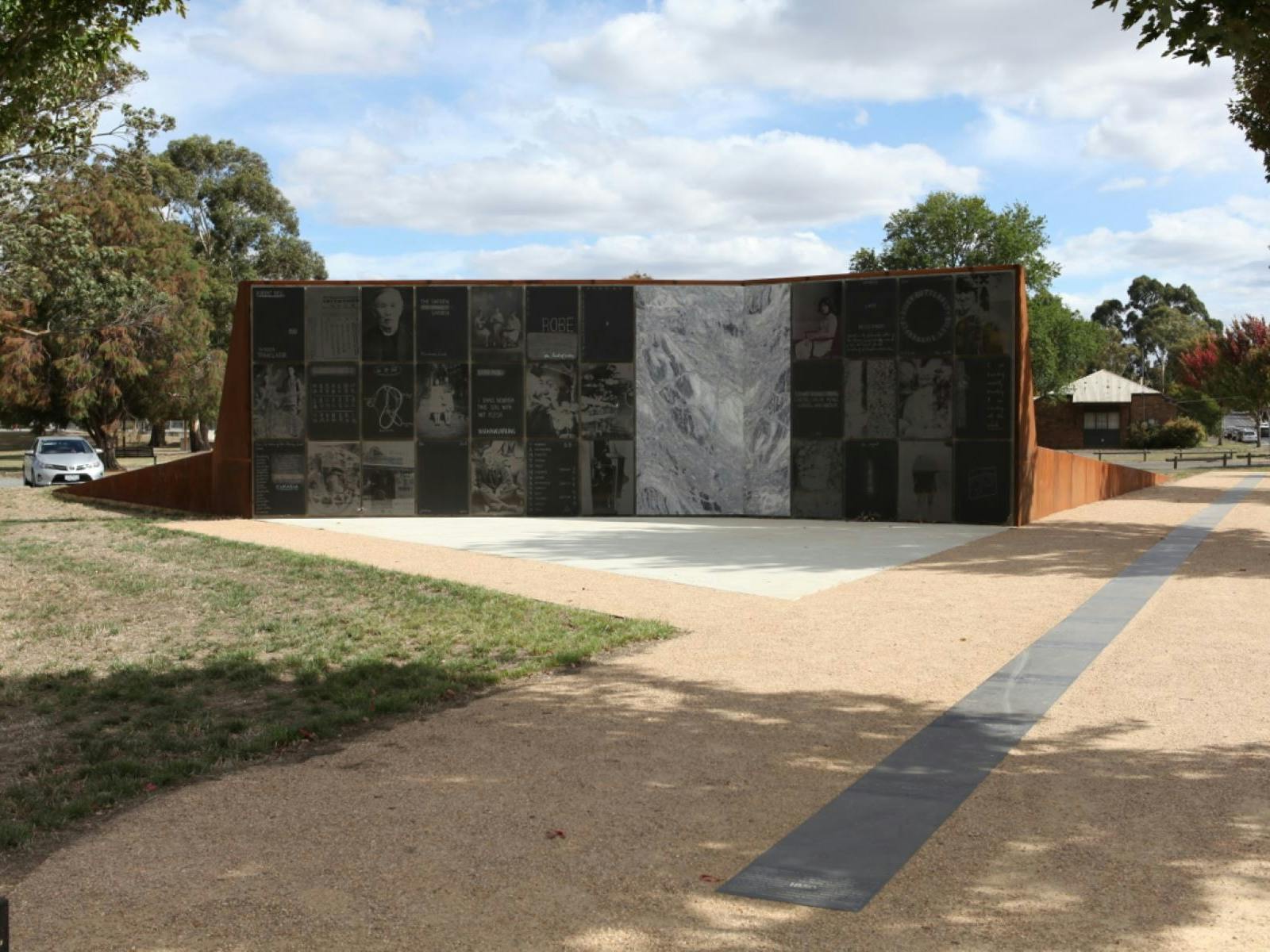 Open Monument Front