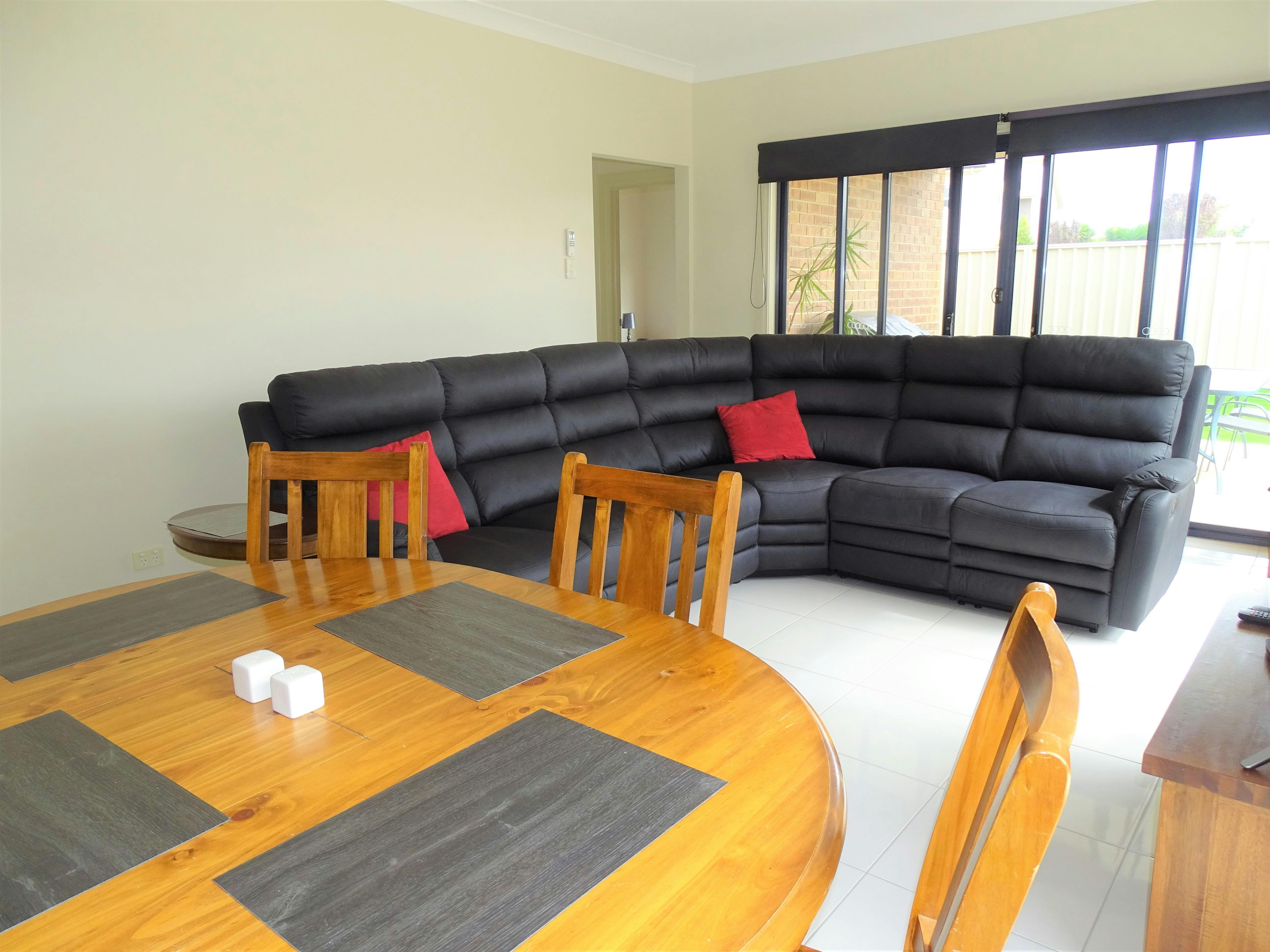 Pebbles' Beach House, Port Hughes